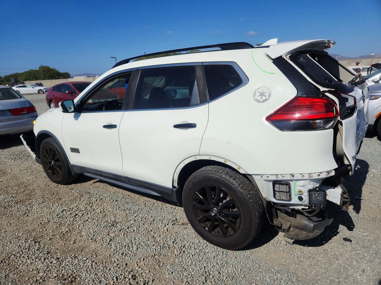 2017 Nissan Rogue Sv White vin: 5N1AT2MT1HC754316