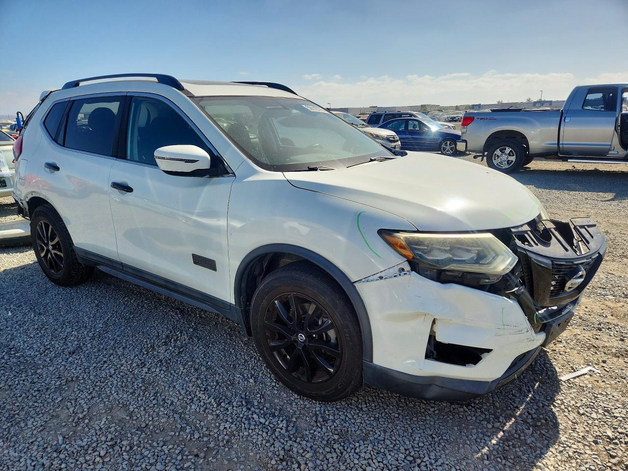 2017 Nissan Rogue Sv White vin: 5N1AT2MT1HC754316