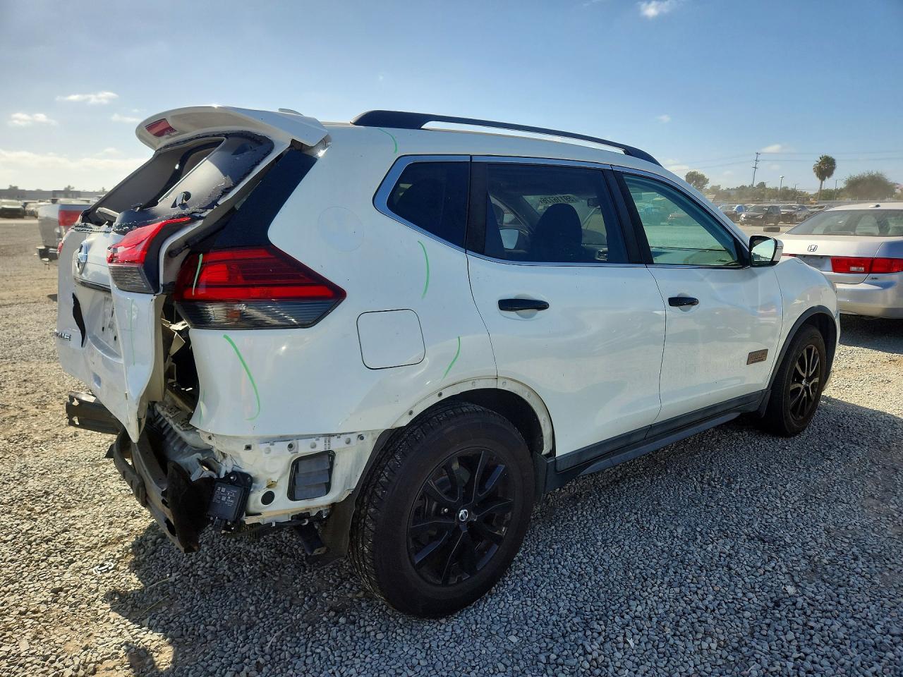 2017 Nissan Rogue Sv White vin: 5N1AT2MT1HC754316