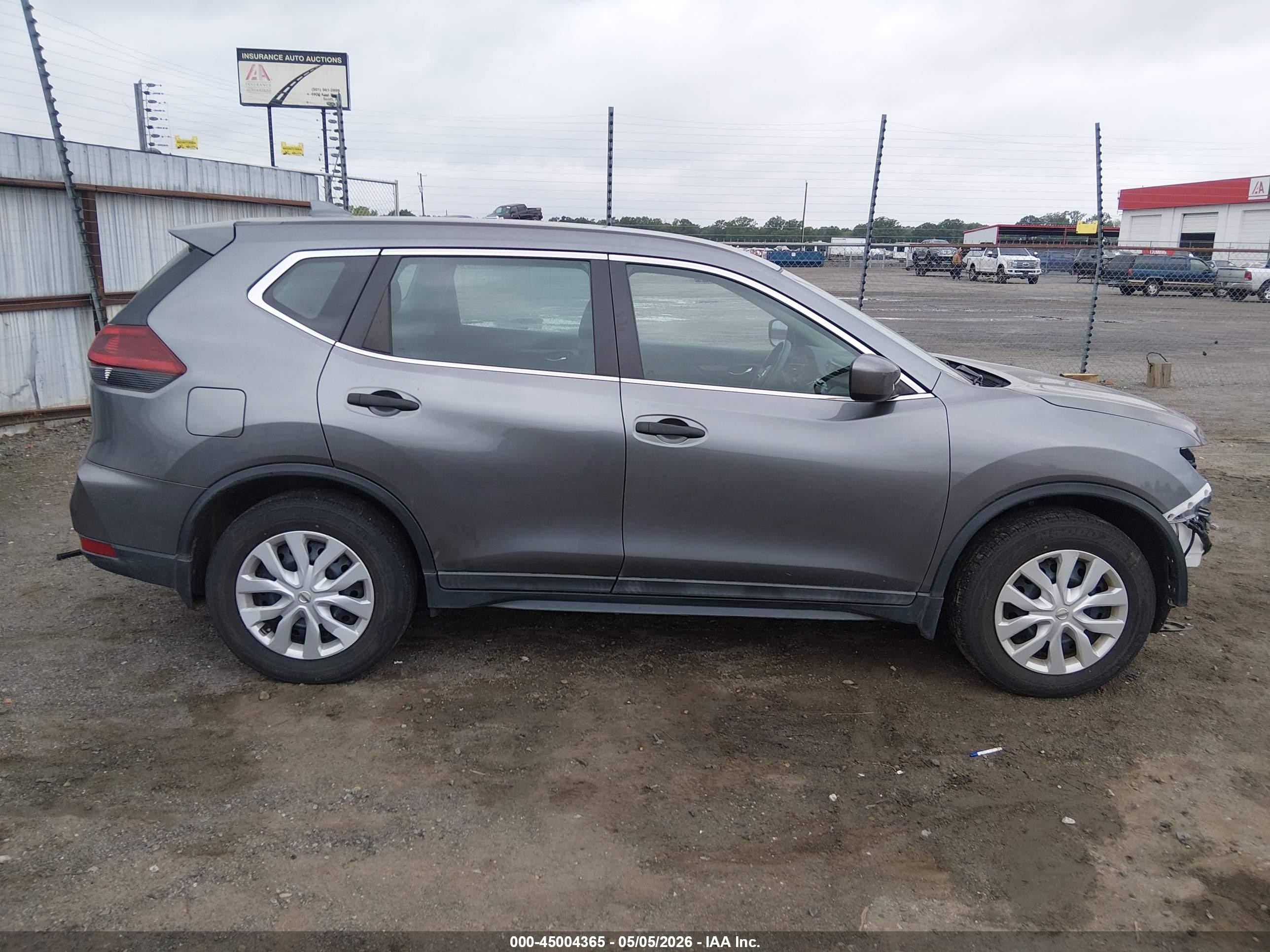 2018 Nissan Rogue S Серый vin: 5N1AT2MT1JC753527