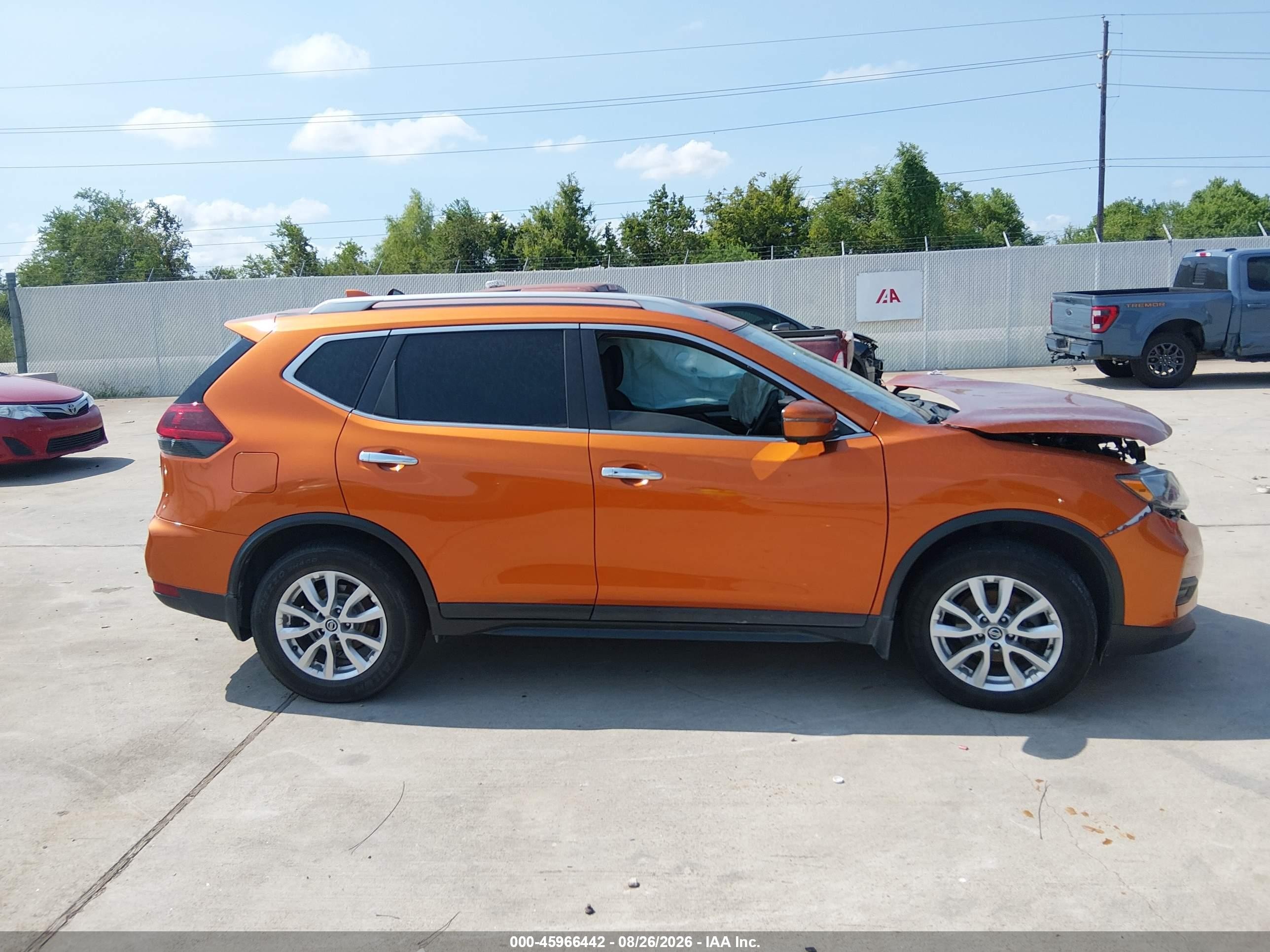2018 Nissan Rogue Sv Orange vin: 5N1AT2MT1JC840666