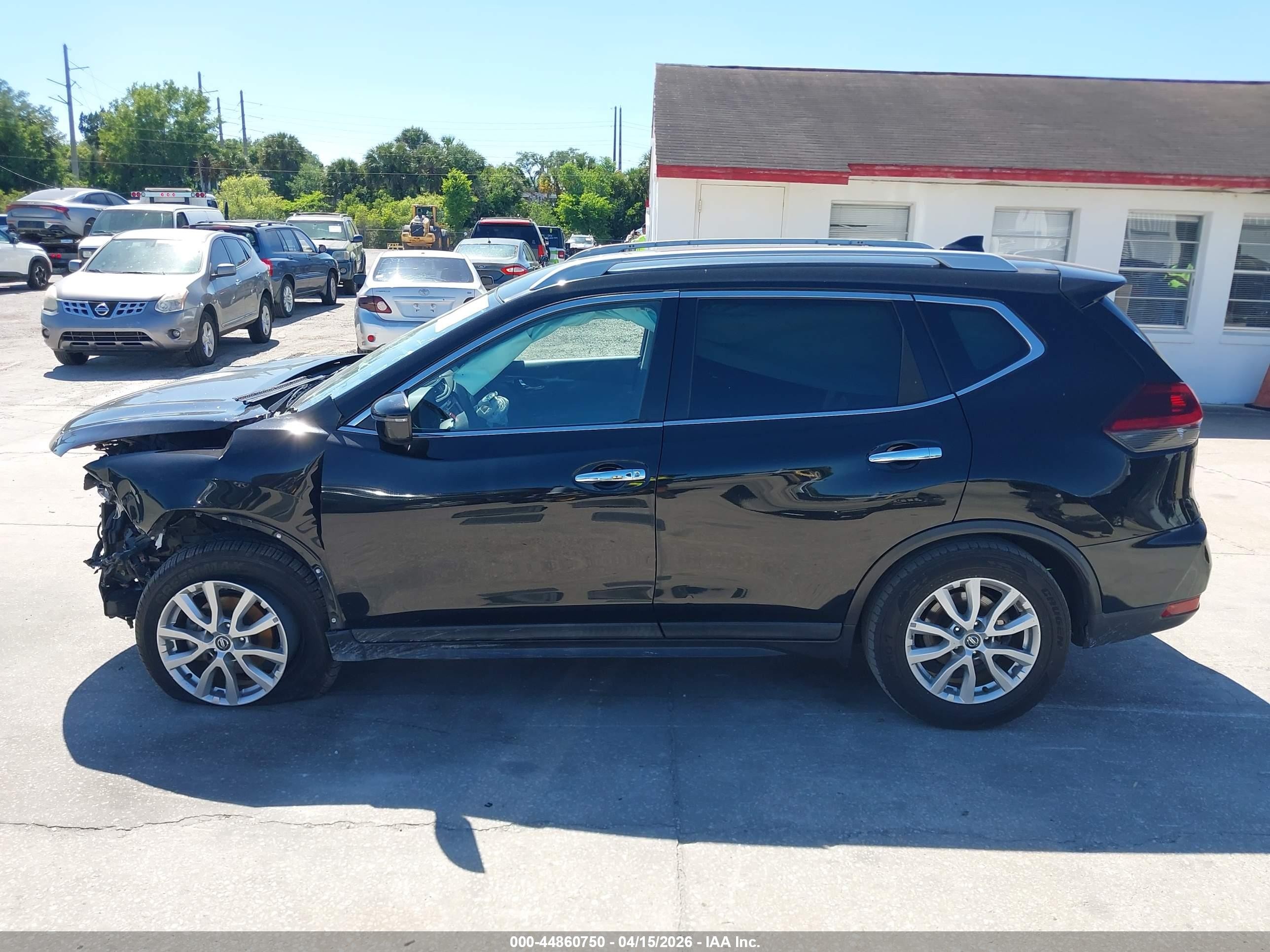 2019 Nissan Rogue Sv Черный vin: 5N1AT2MT1KC773312