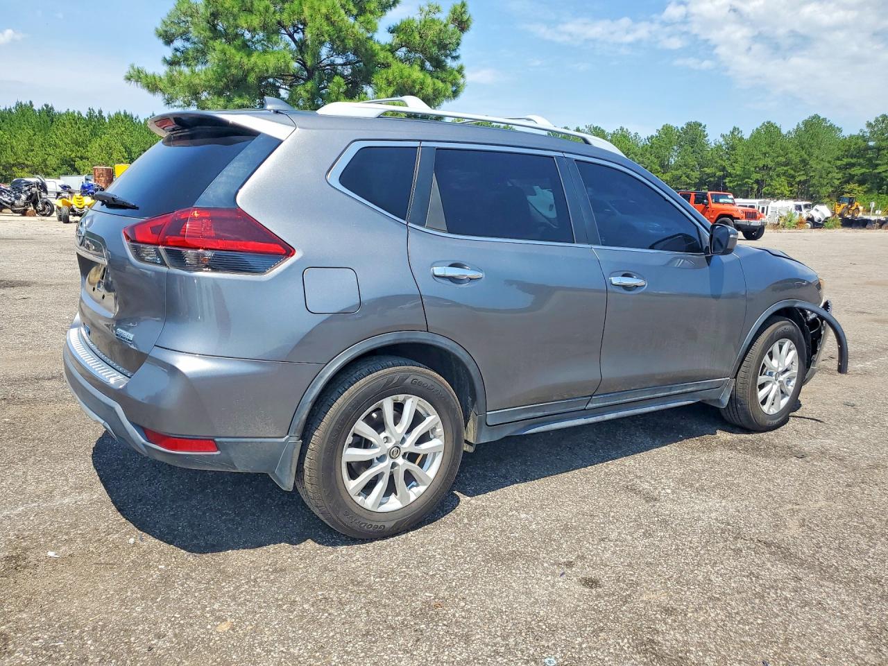 2019 Nissan Rogue S Угольный vin: 5N1AT2MT1KC779109