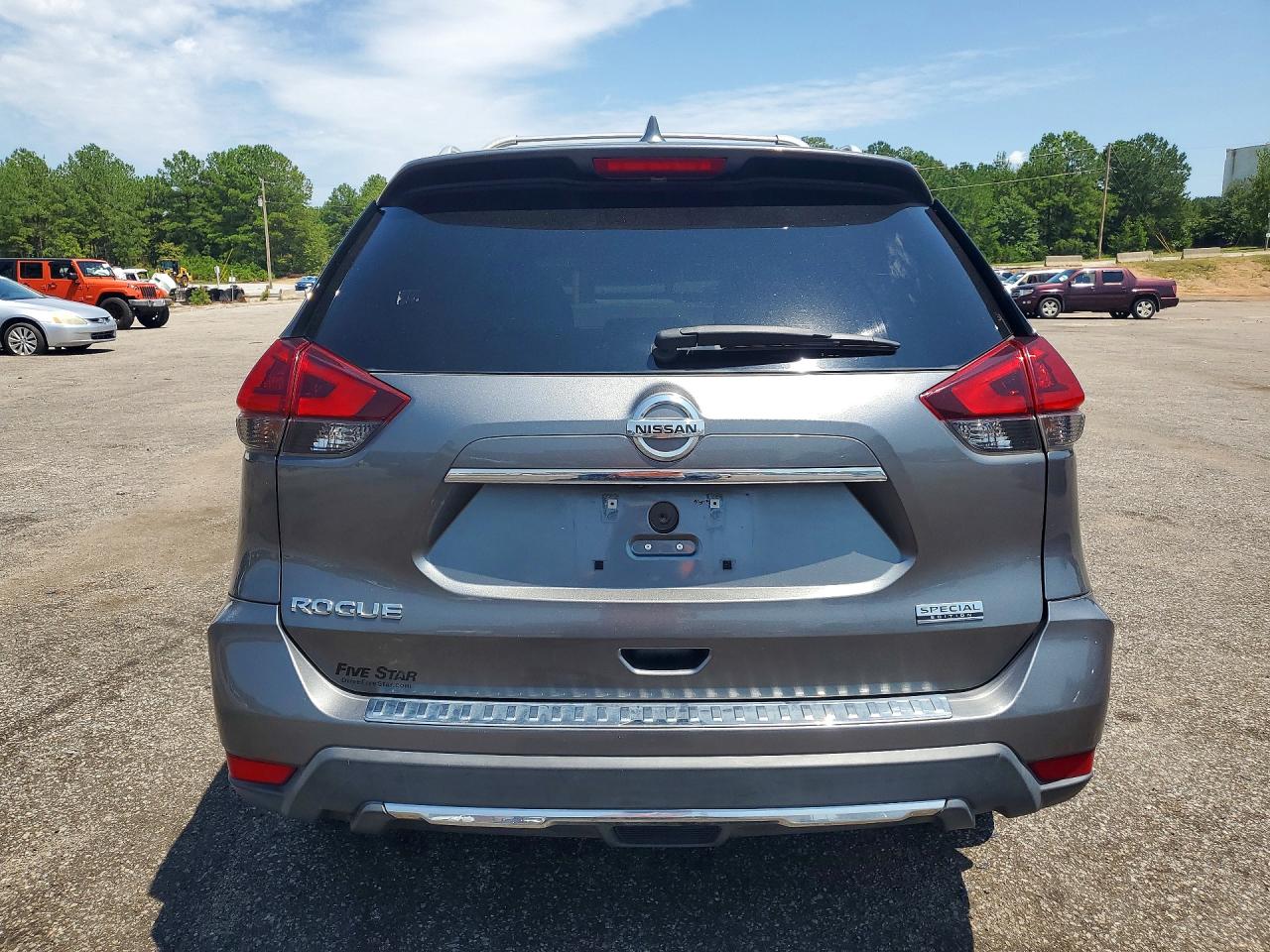 2019 Nissan Rogue S Угольный vin: 5N1AT2MT1KC779109