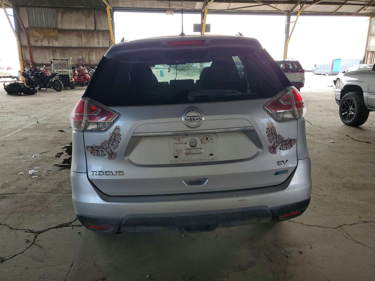 2014 Nissan Rogue Sv Серебряный vin: 5N1AT2MT2EC759360