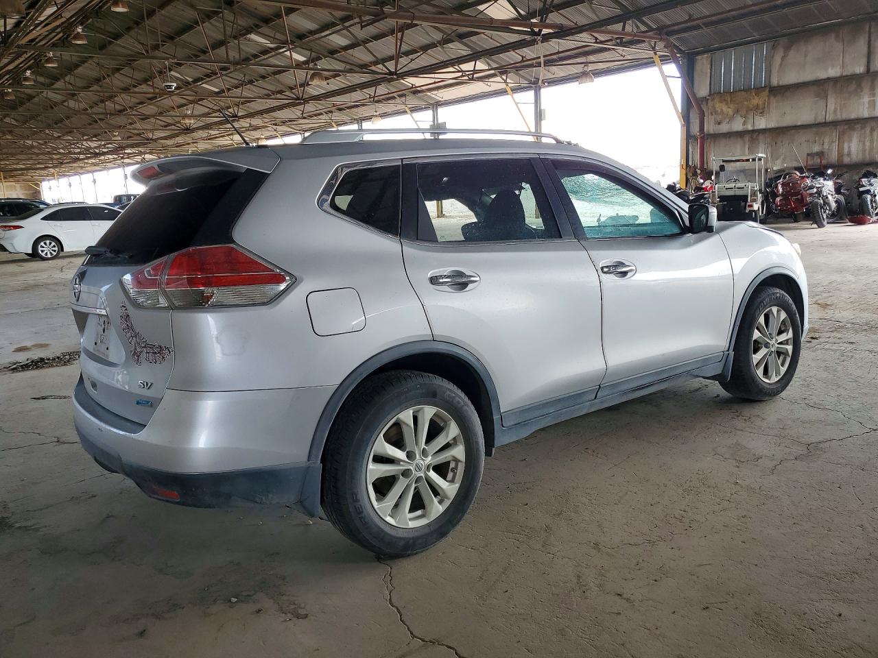 2014 Nissan Rogue Sv Серебряный vin: 5N1AT2MT2EC759360
