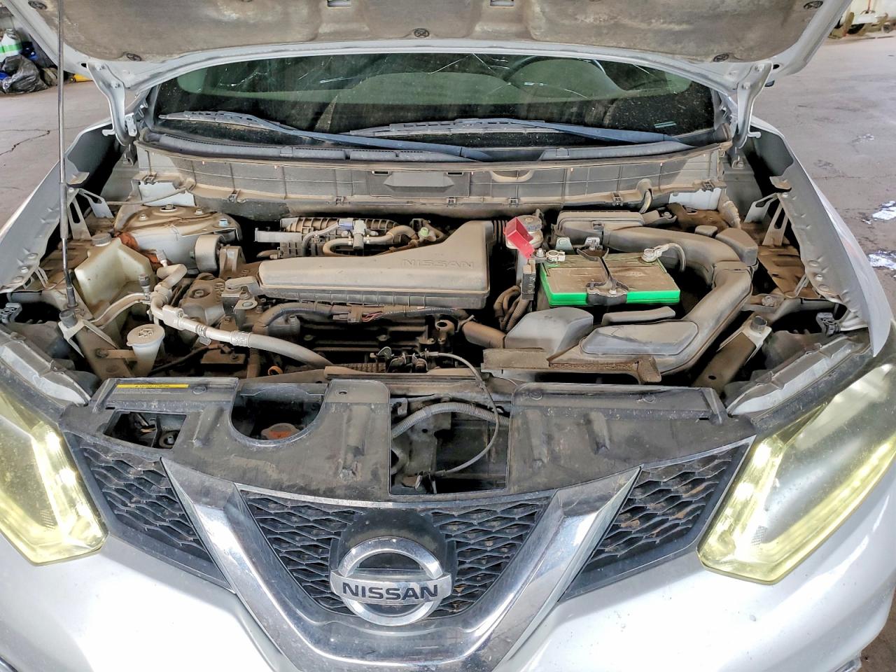 2014 Nissan Rogue Sv Серебряный vin: 5N1AT2MT2EC759360