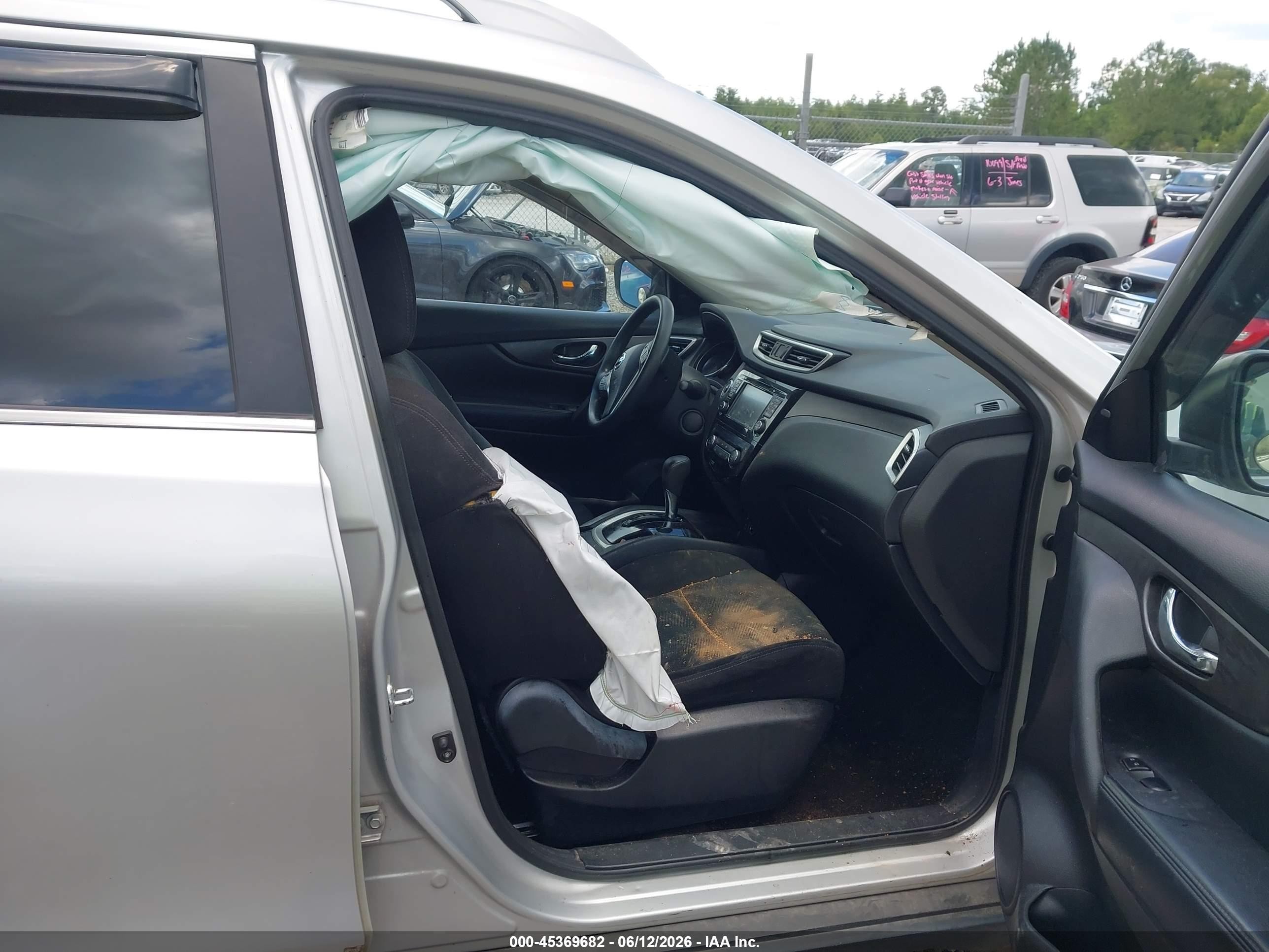 2014 Nissan Rogue Sv Silver vin: 5N1AT2MT2EC782413