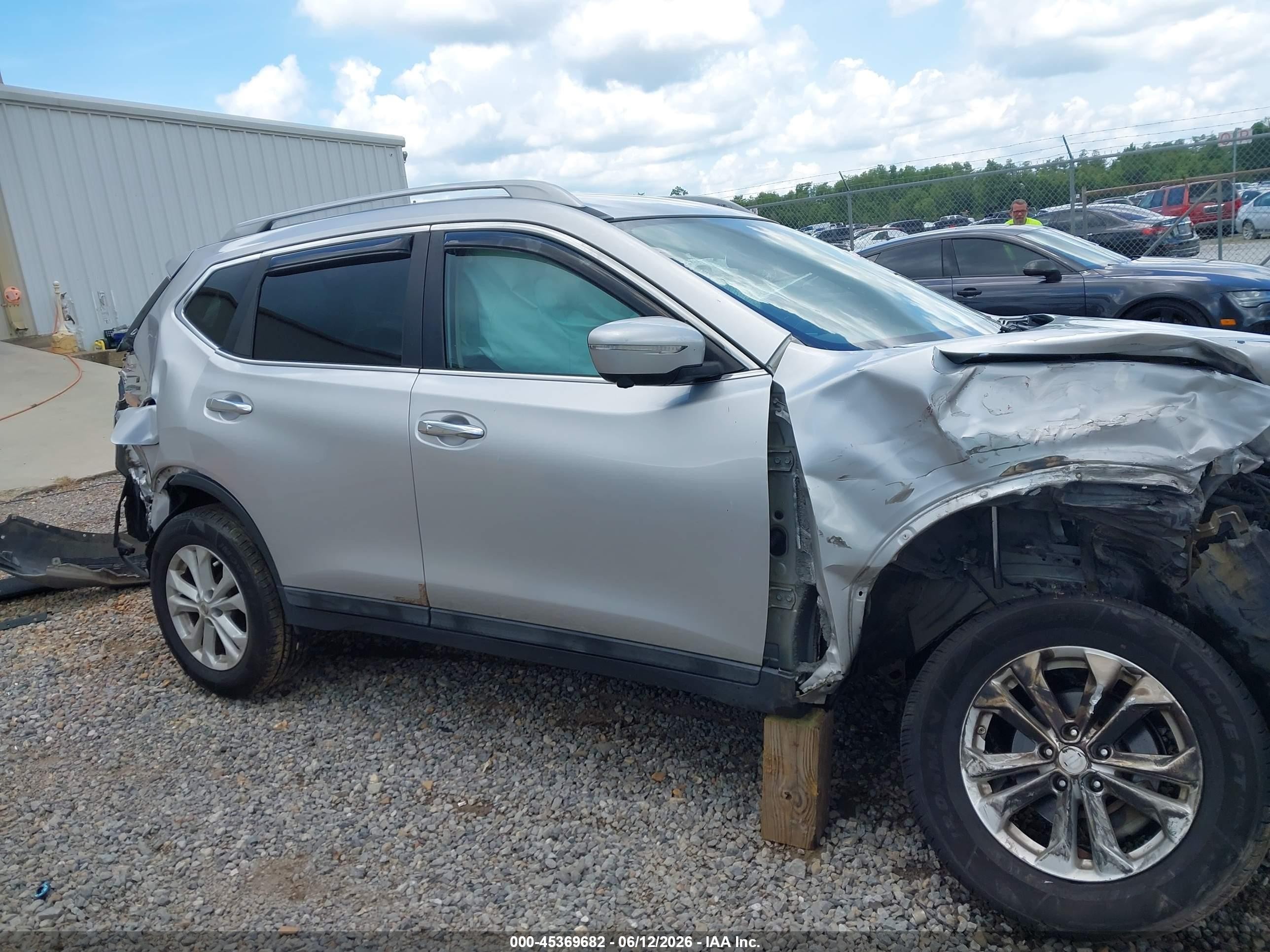 2014 Nissan Rogue Sv Silver vin: 5N1AT2MT2EC782413