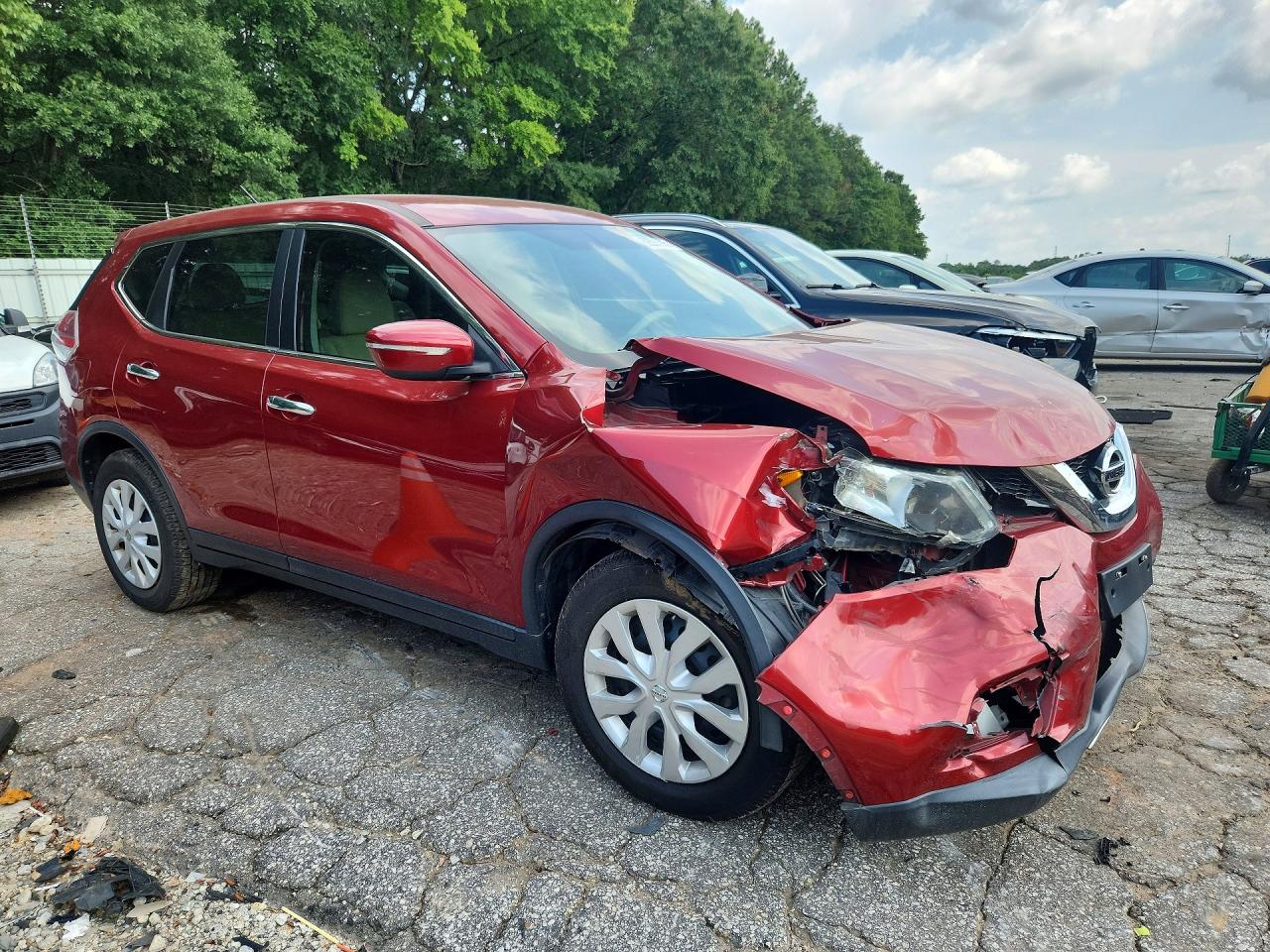 2014 Nissan Rogue S Red vin: 5N1AT2MT2EC811635