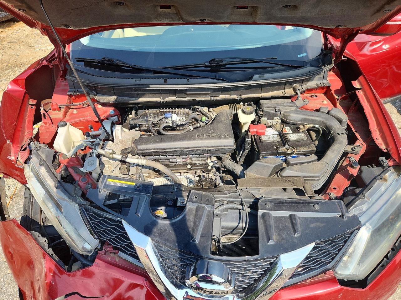 2014 Nissan Rogue S Red vin: 5N1AT2MT2EC811635