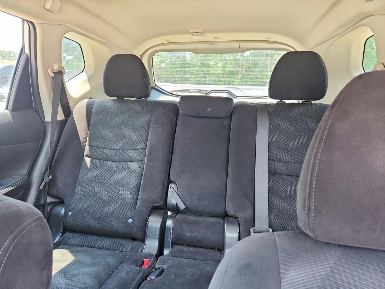 2014 Nissan Rogue S Серый vin: 5N1AT2MT2EC818925