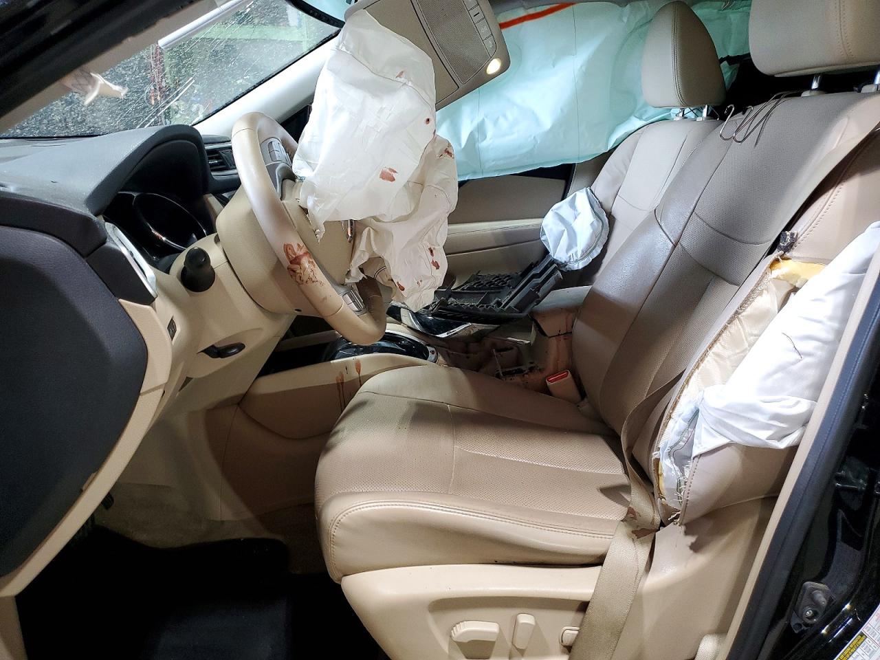 2014 Nissan Rogue S Черный vin: 5N1AT2MT2EC824448