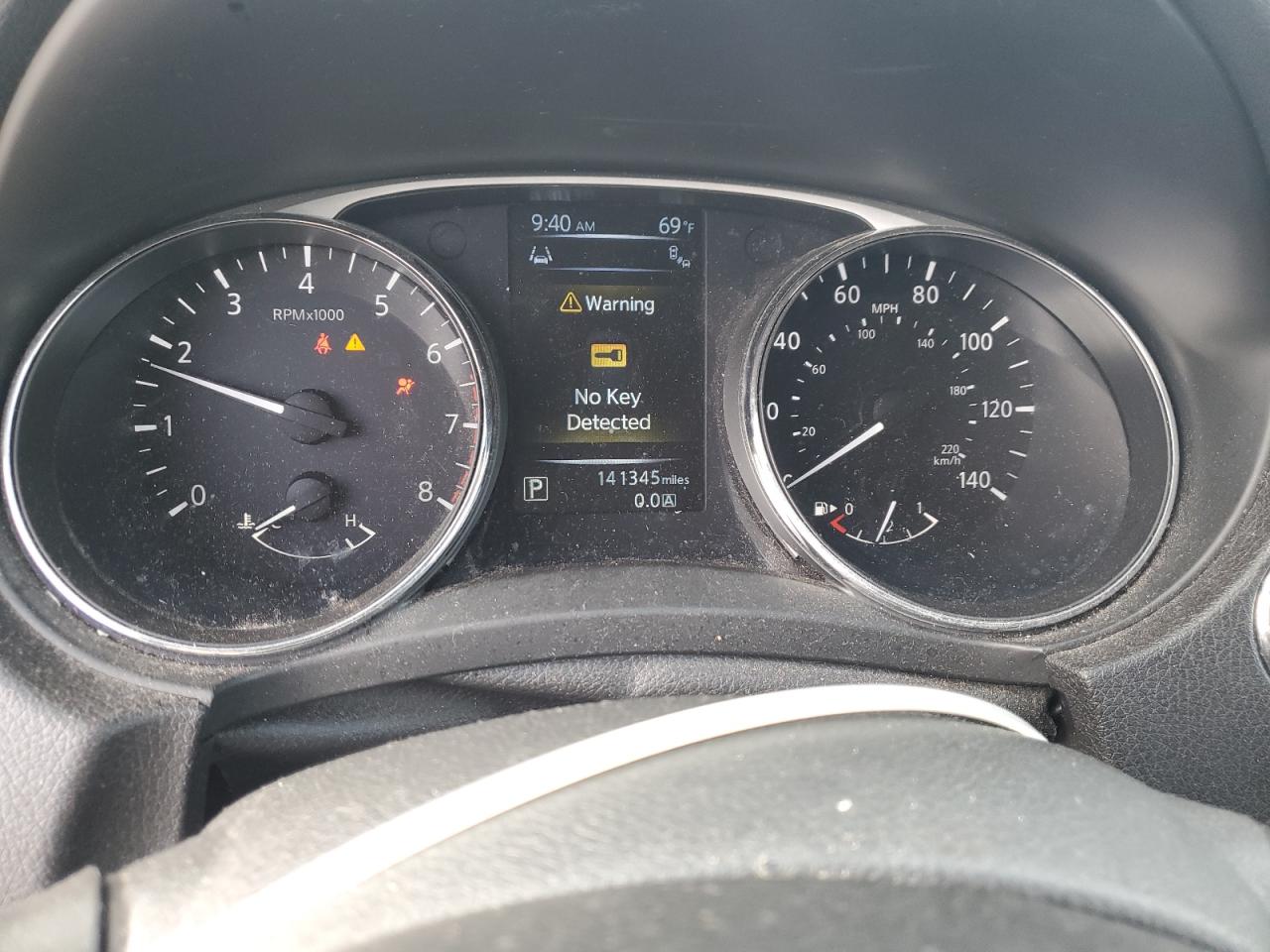2014 Nissan Rogue Sv Серебряный vin: 5N1AT2MT2EC840729 Damage: Warning Light - Air Bag, On, Unacceptable