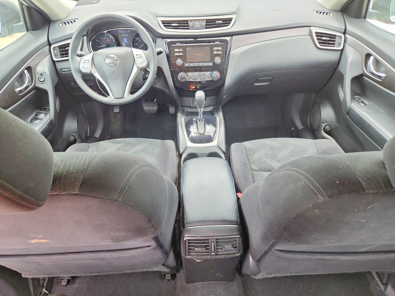 2014 Nissan Rogue S Silver vin: 5N1AT2MT2EC843579