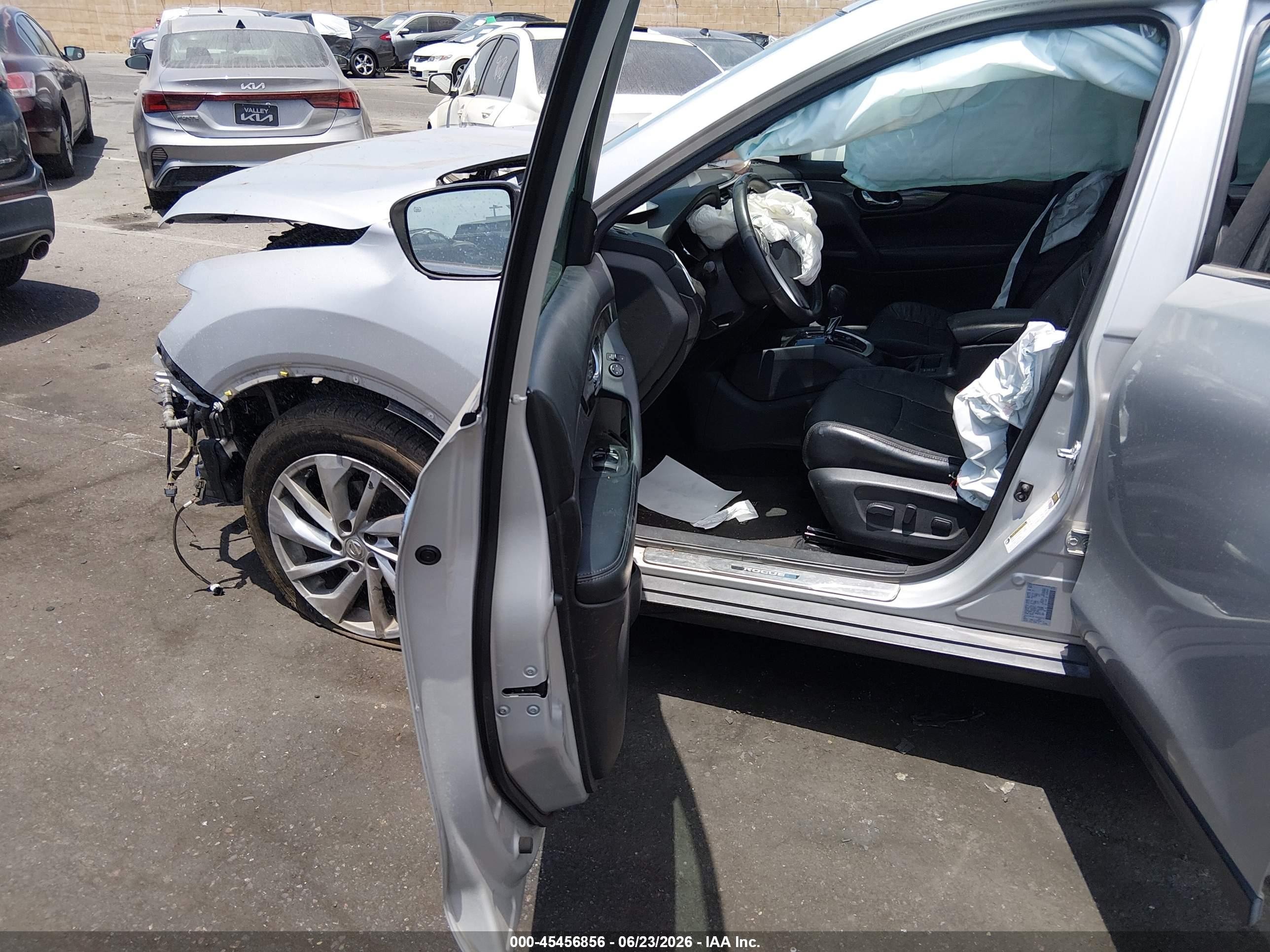 2014 Nissan Rogue Sl Silver vin: 5N1AT2MT2EC849852