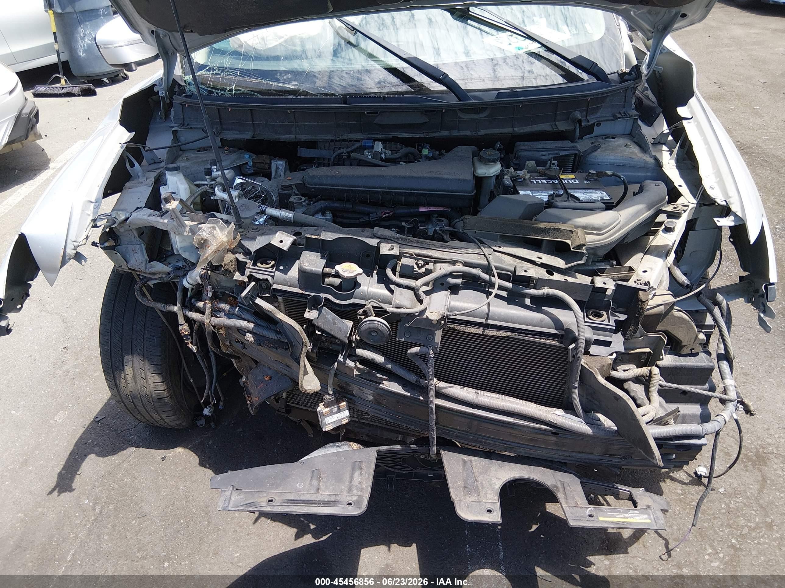 2014 Nissan Rogue Sl Silver vin: 5N1AT2MT2EC849852