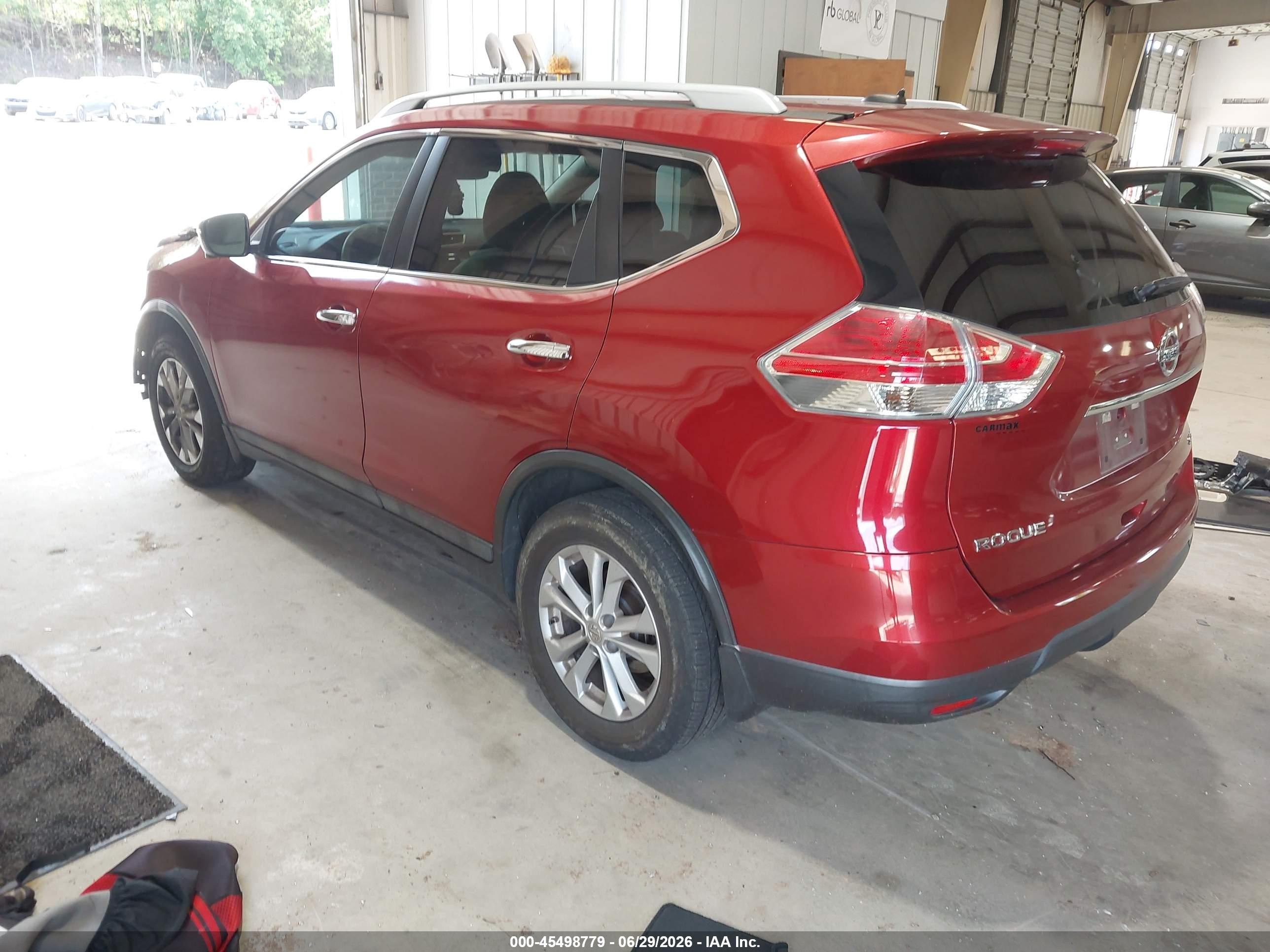 2015 Nissan Rogue Sv Red vin: 5N1AT2MT2FC766410