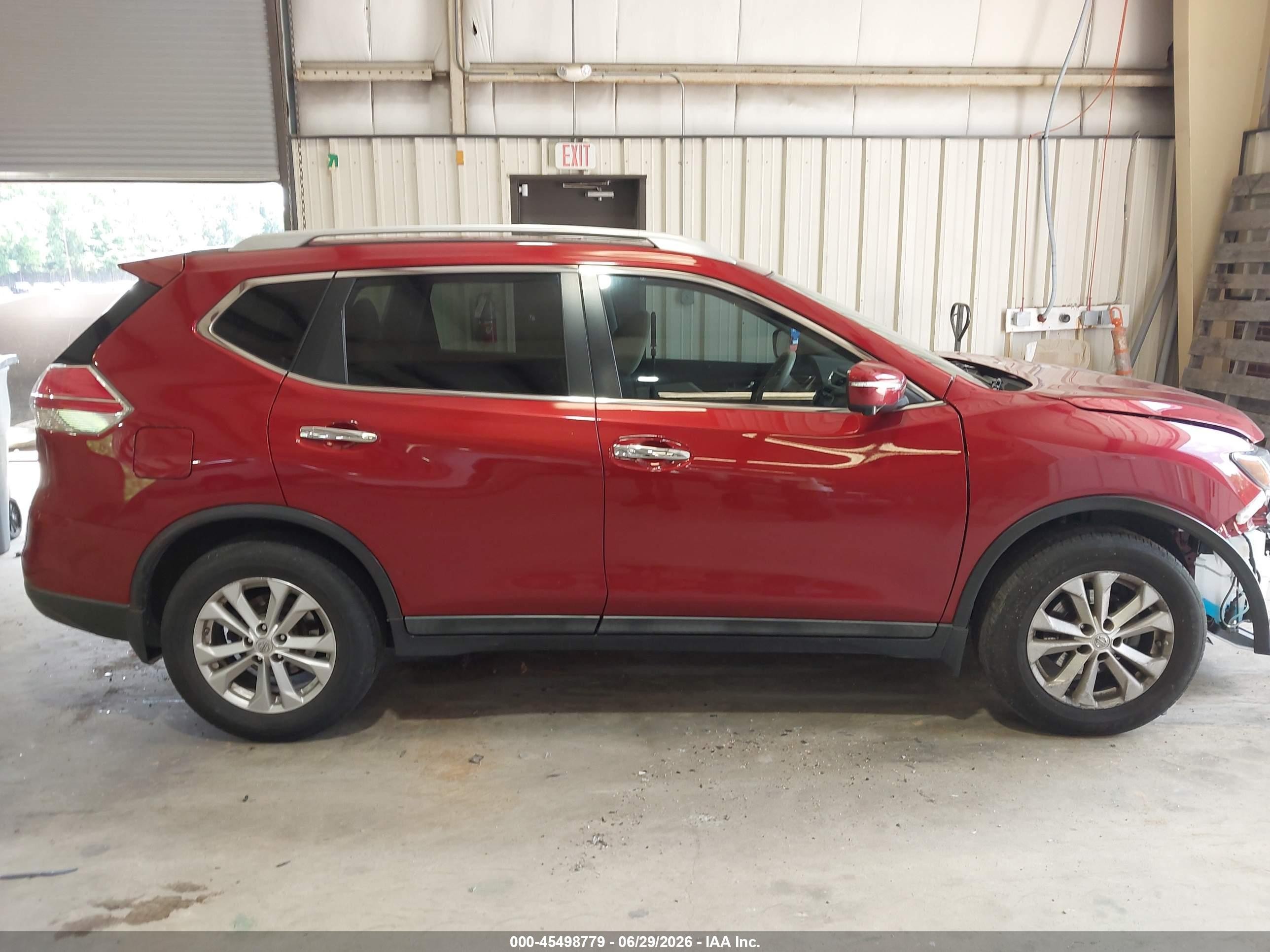 2015 Nissan Rogue Sv Red vin: 5N1AT2MT2FC766410