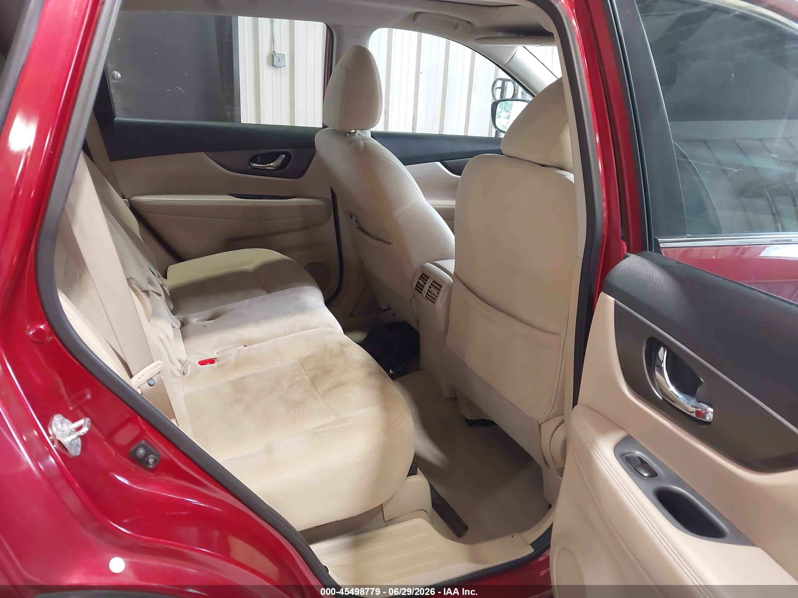 2015 Nissan Rogue Sv Red vin: 5N1AT2MT2FC766410