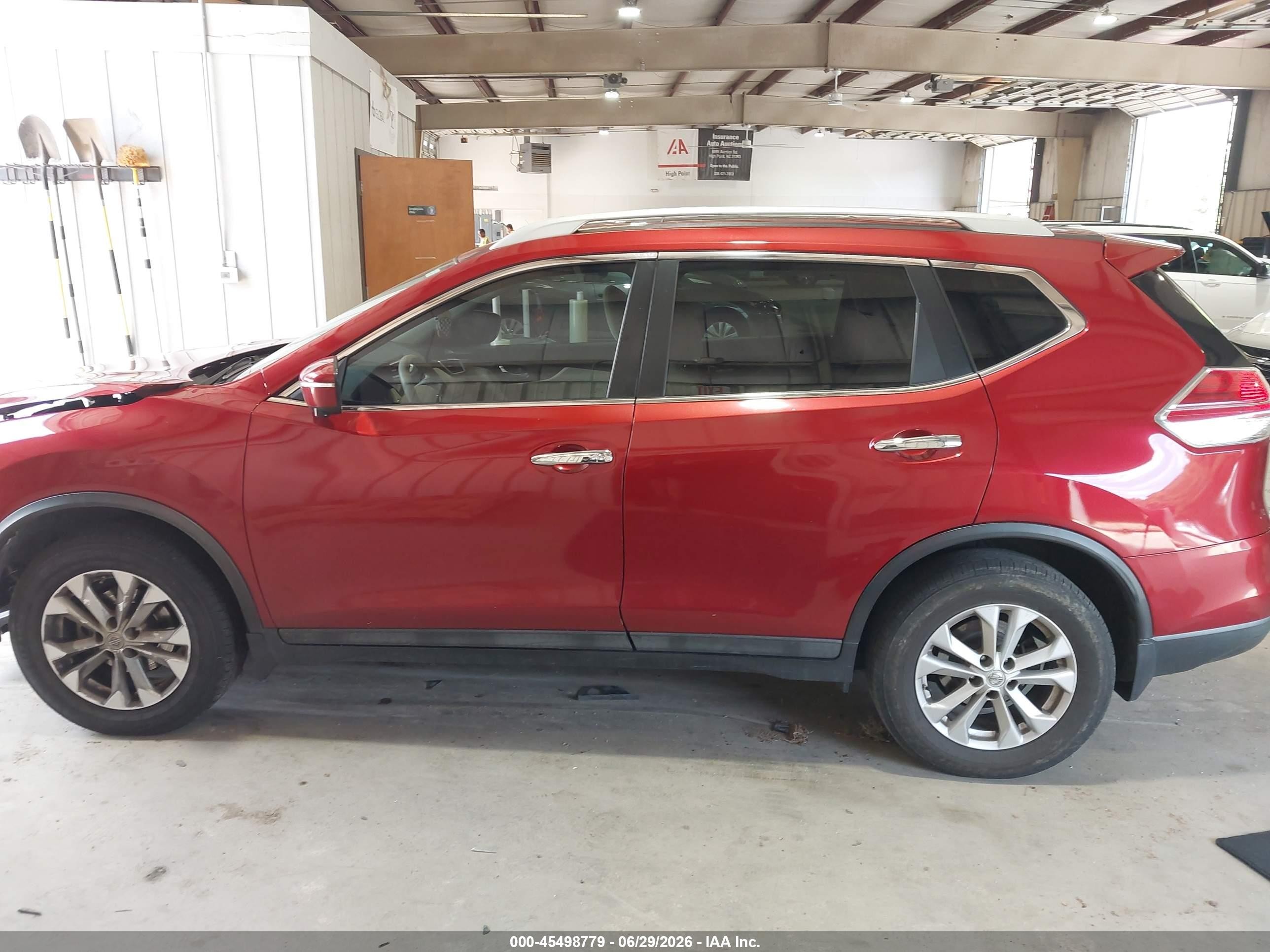 2015 Nissan Rogue Sv Red vin: 5N1AT2MT2FC766410