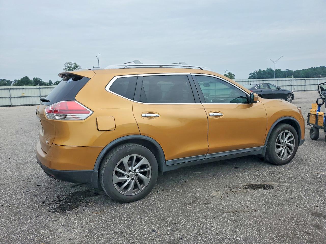 2015 Nissan Rogue Sl Gold vin: 5N1AT2MT2FC775401
