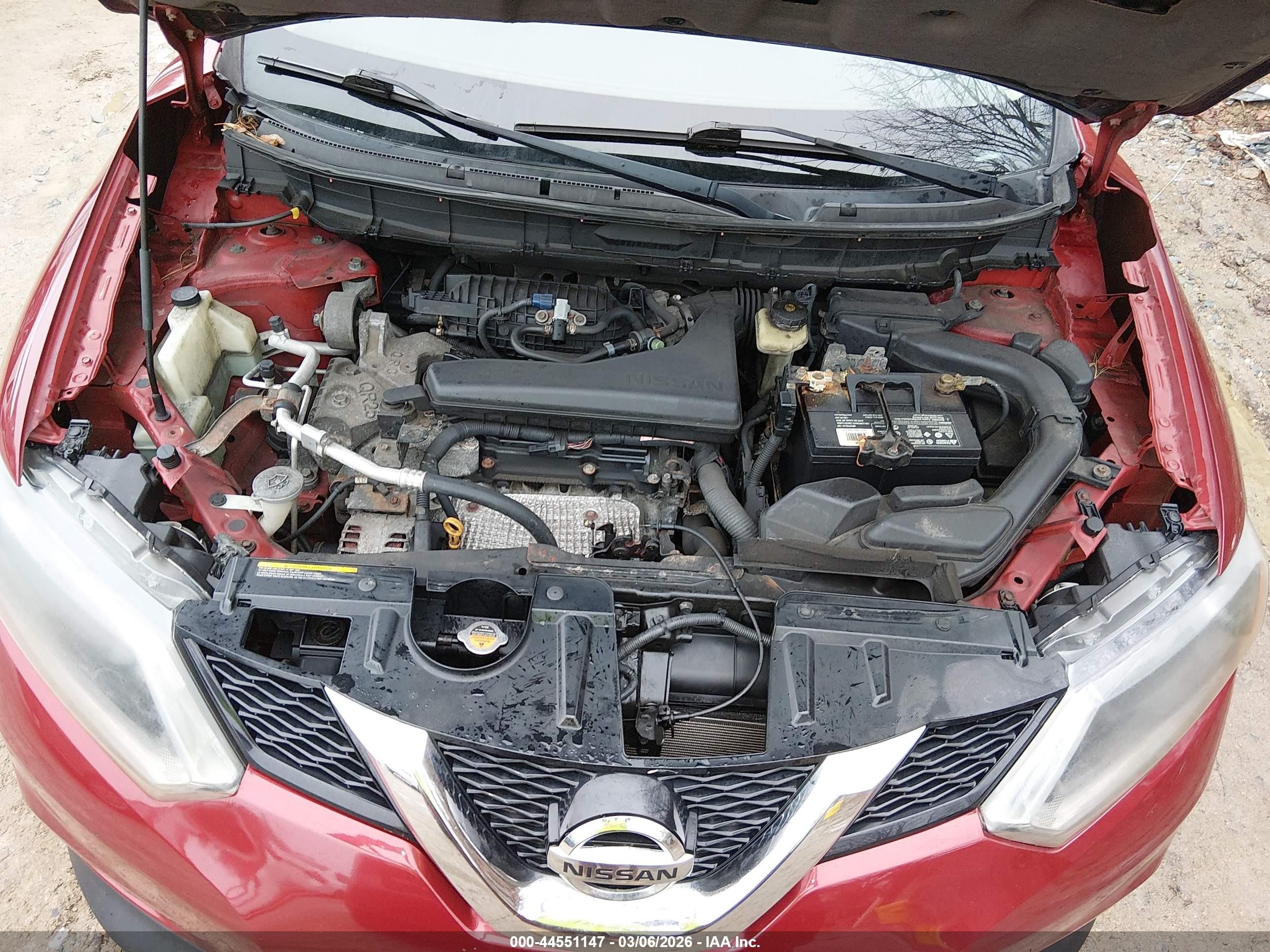 2015 Nissan Rogue S Maroon vin: 5N1AT2MT2FC787998
