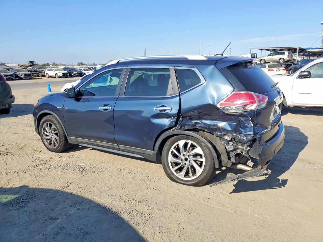 2015 Nissan Rogue Sl Blue vin: 5N1AT2MT2FC878379