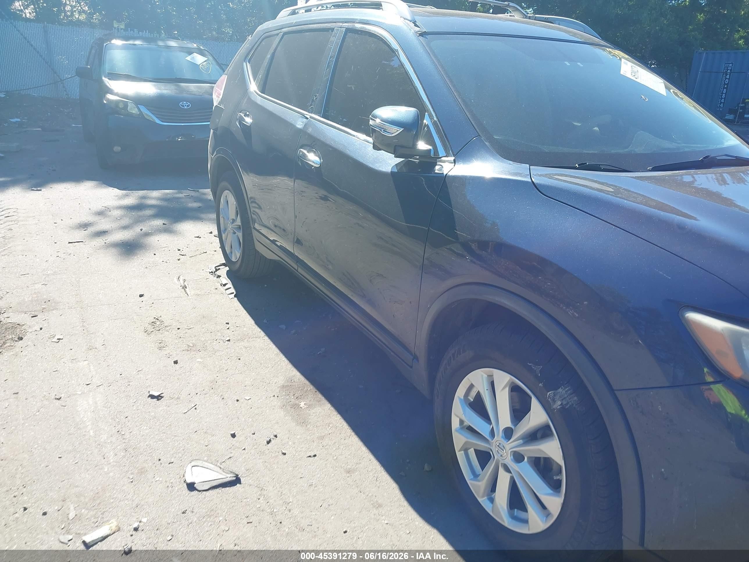 2015 Nissan Rogue S/sl/sv Blue vin: 5N1AT2MT2FC888667