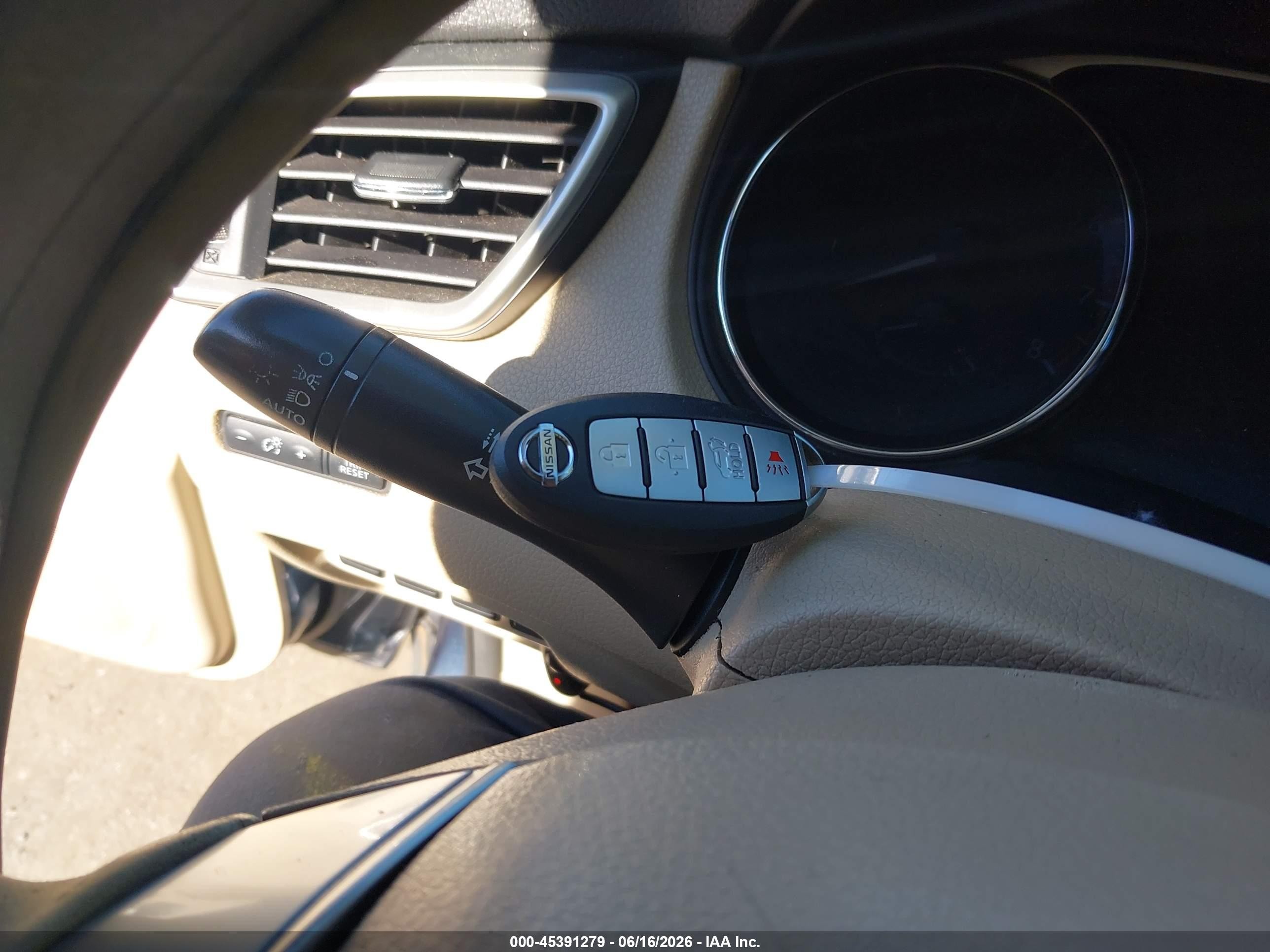 2015 Nissan Rogue S/sl/sv Blue vin: 5N1AT2MT2FC888667