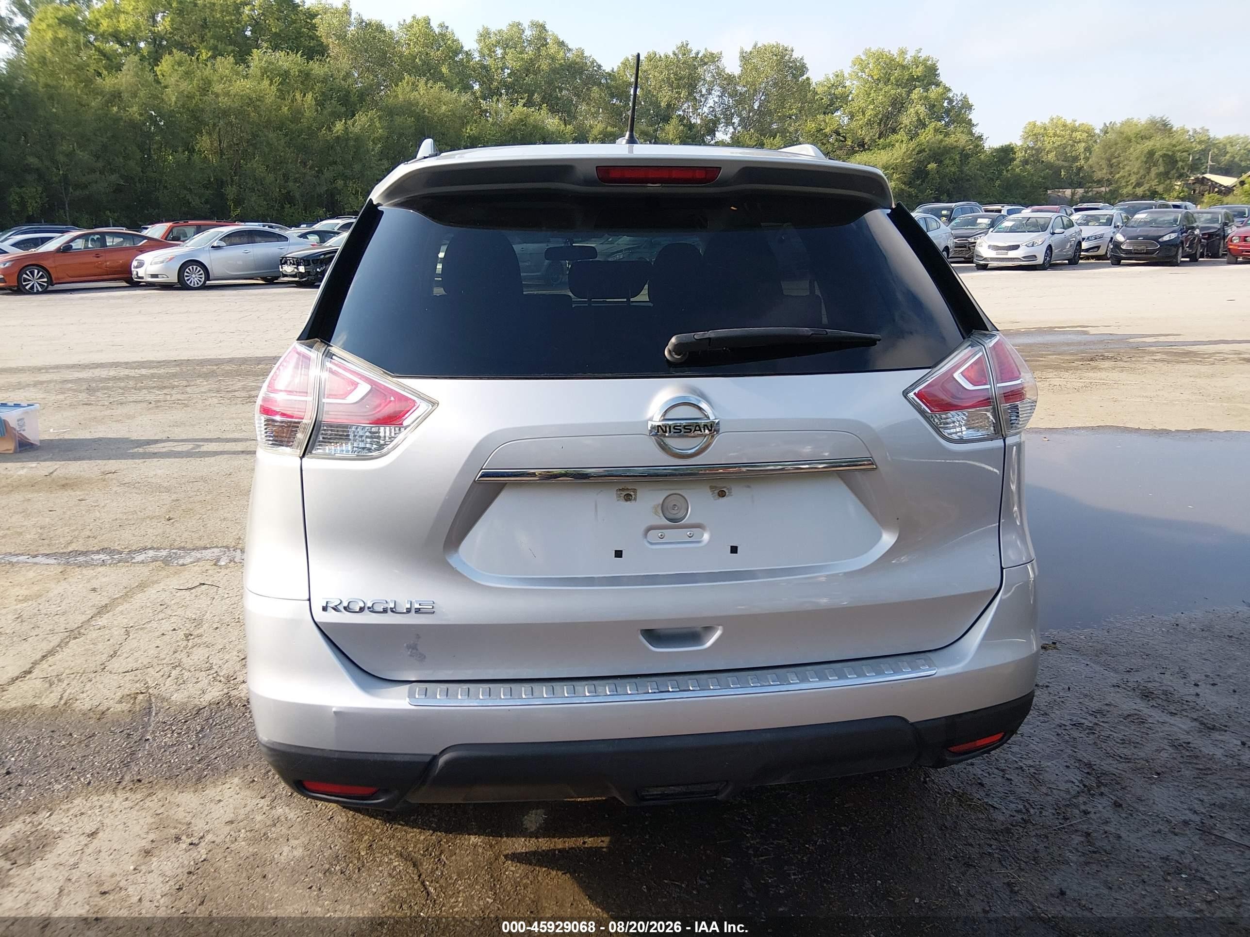 2015 Nissan Rogue Sv Silver vin: 5N1AT2MT2FC909629