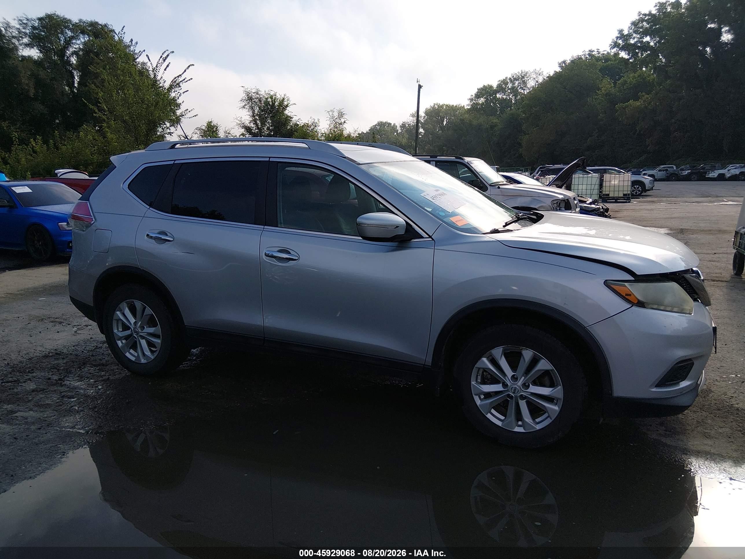 2015 Nissan Rogue Sv Silver vin: 5N1AT2MT2FC909629