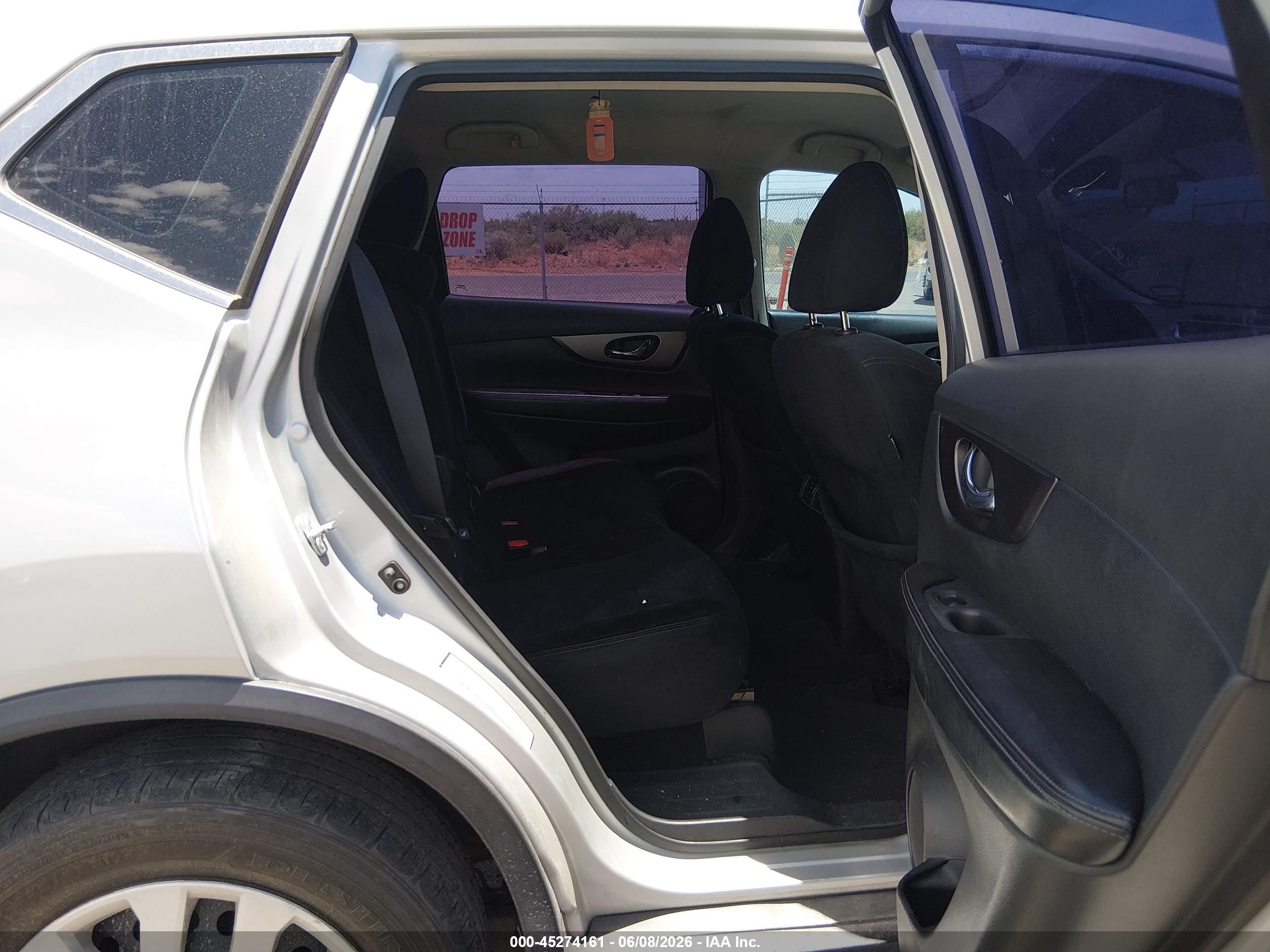 2016 Nissan Rogue S/sl/sv Silver vin: 5N1AT2MT2GC810584