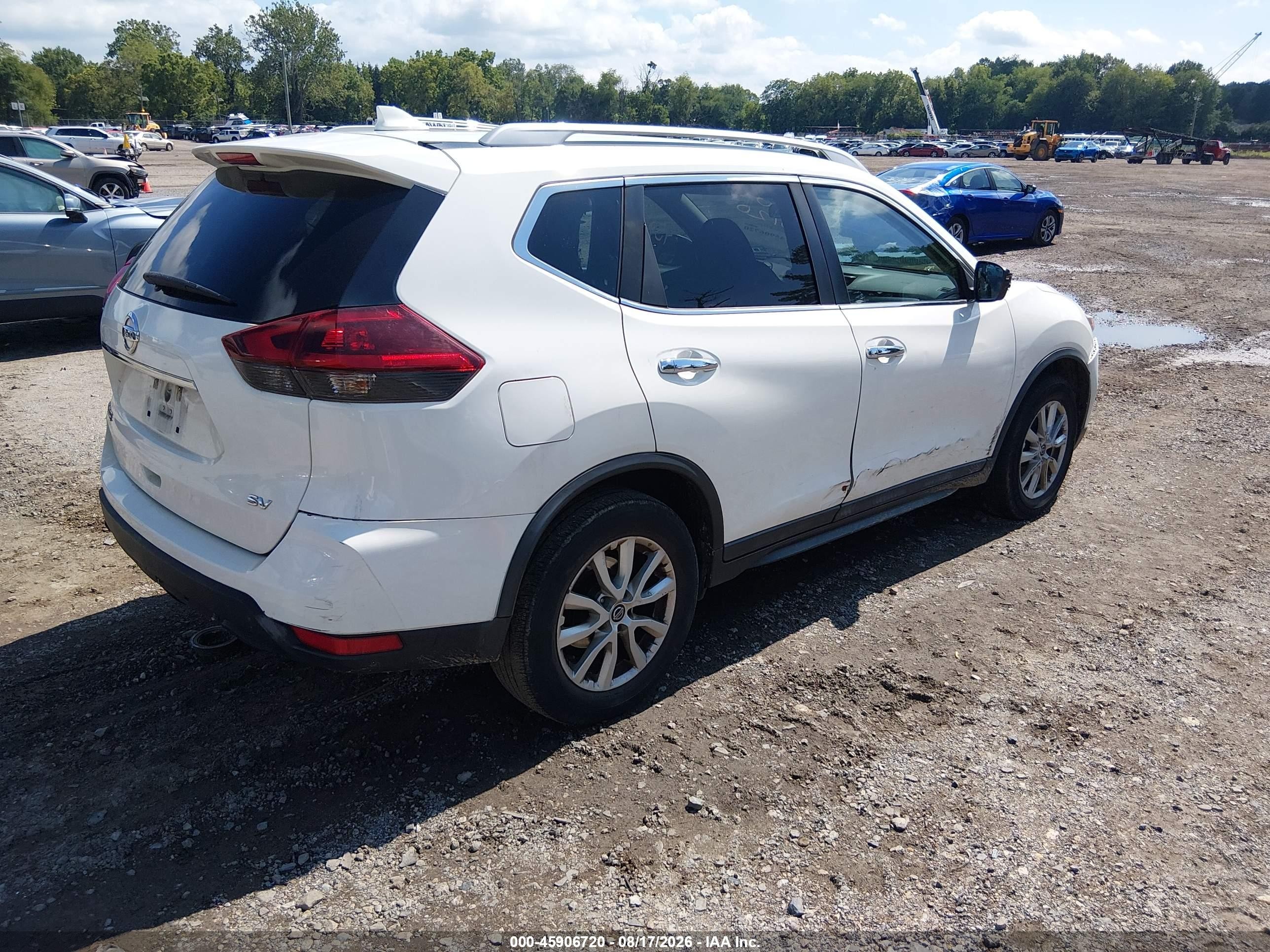 2018 Nissan Rogue Sv White vin: 5N1AT2MT2JC788447
