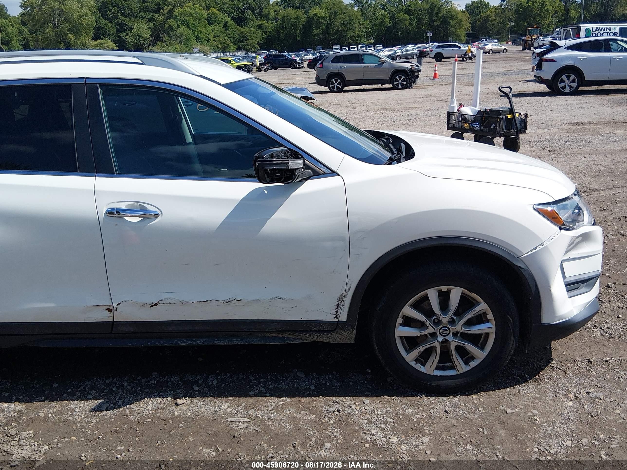 2018 Nissan Rogue Sv White vin: 5N1AT2MT2JC788447