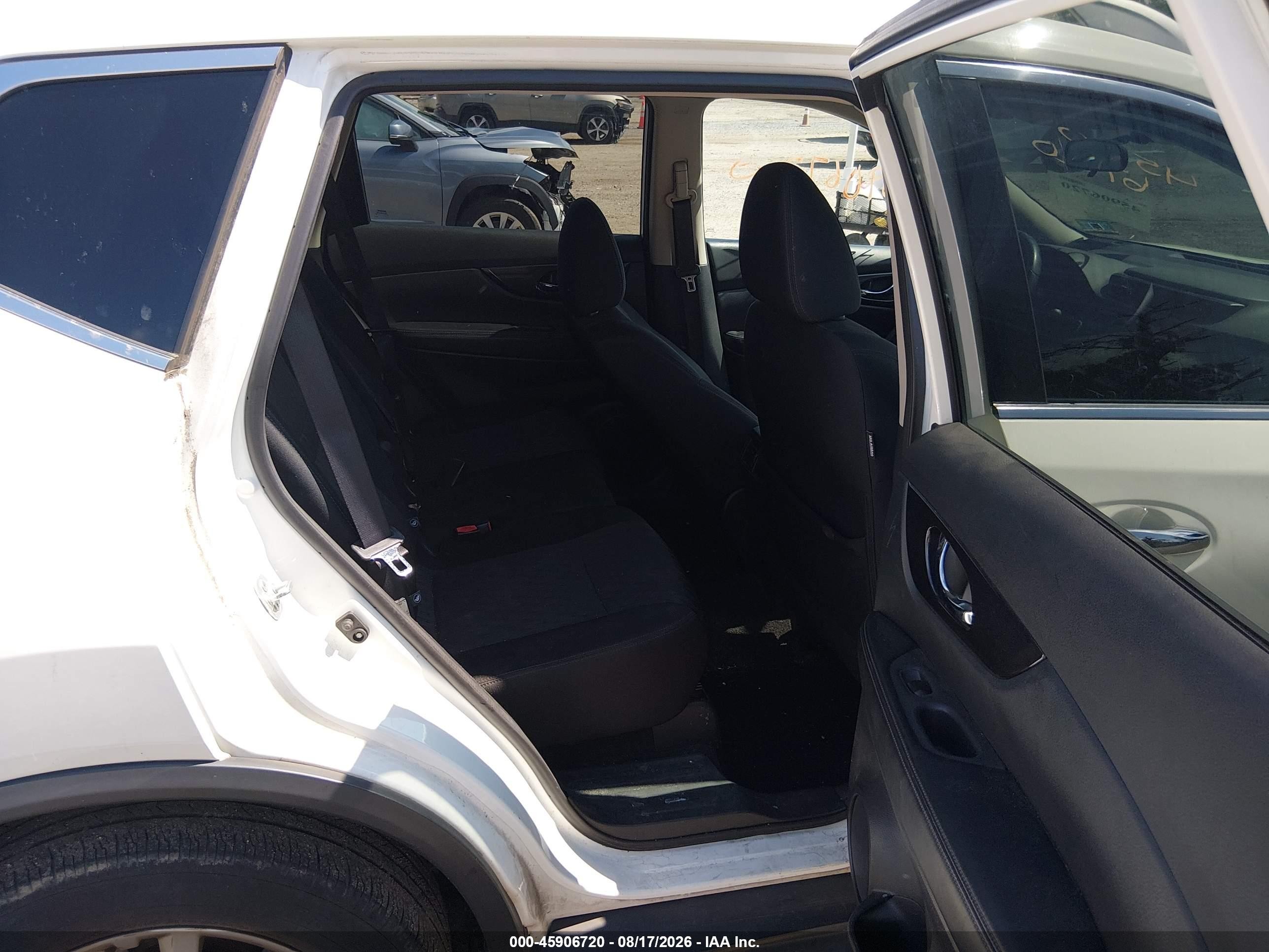 2018 Nissan Rogue Sv White vin: 5N1AT2MT2JC788447