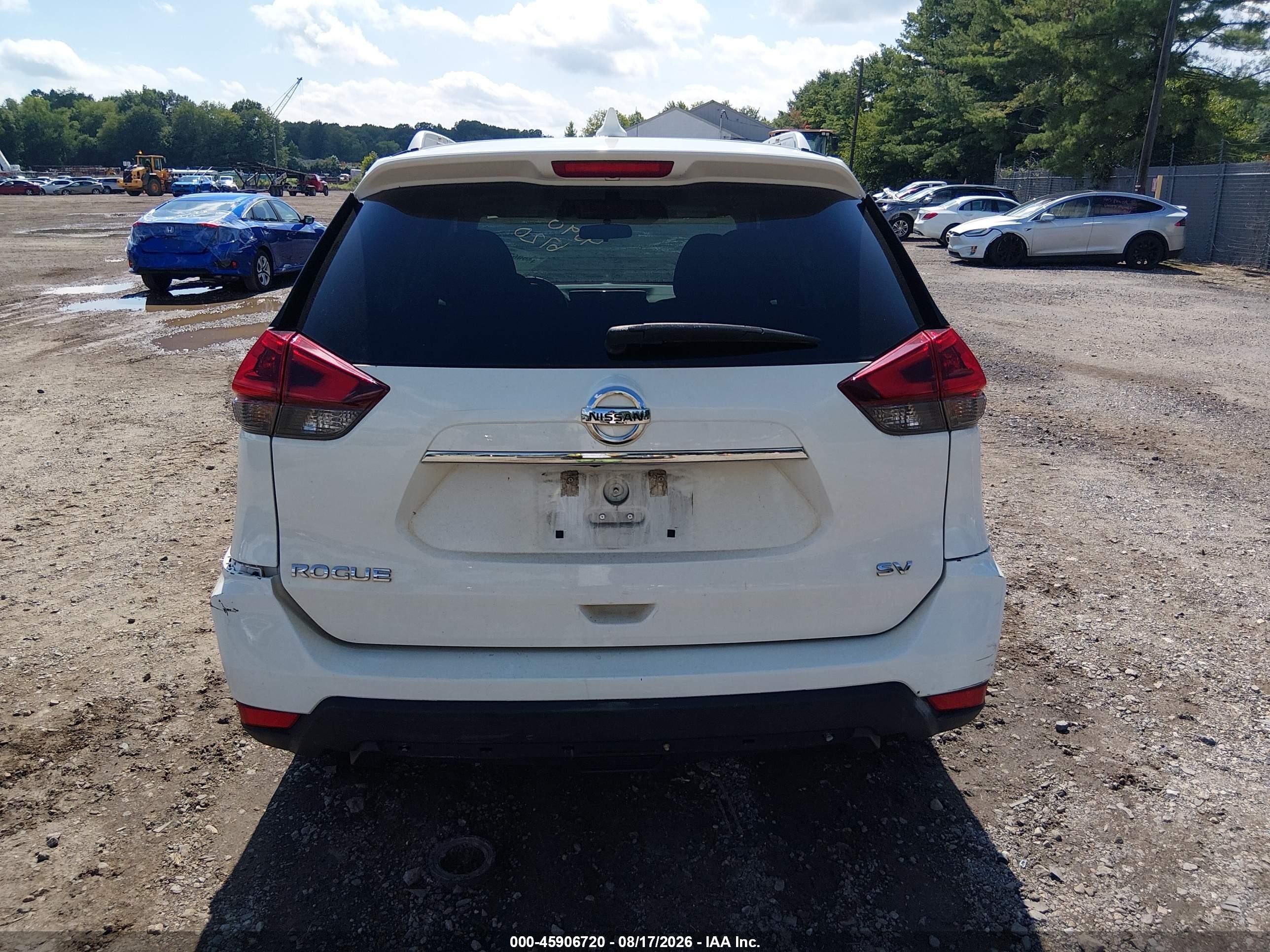 2018 Nissan Rogue Sv White vin: 5N1AT2MT2JC788447