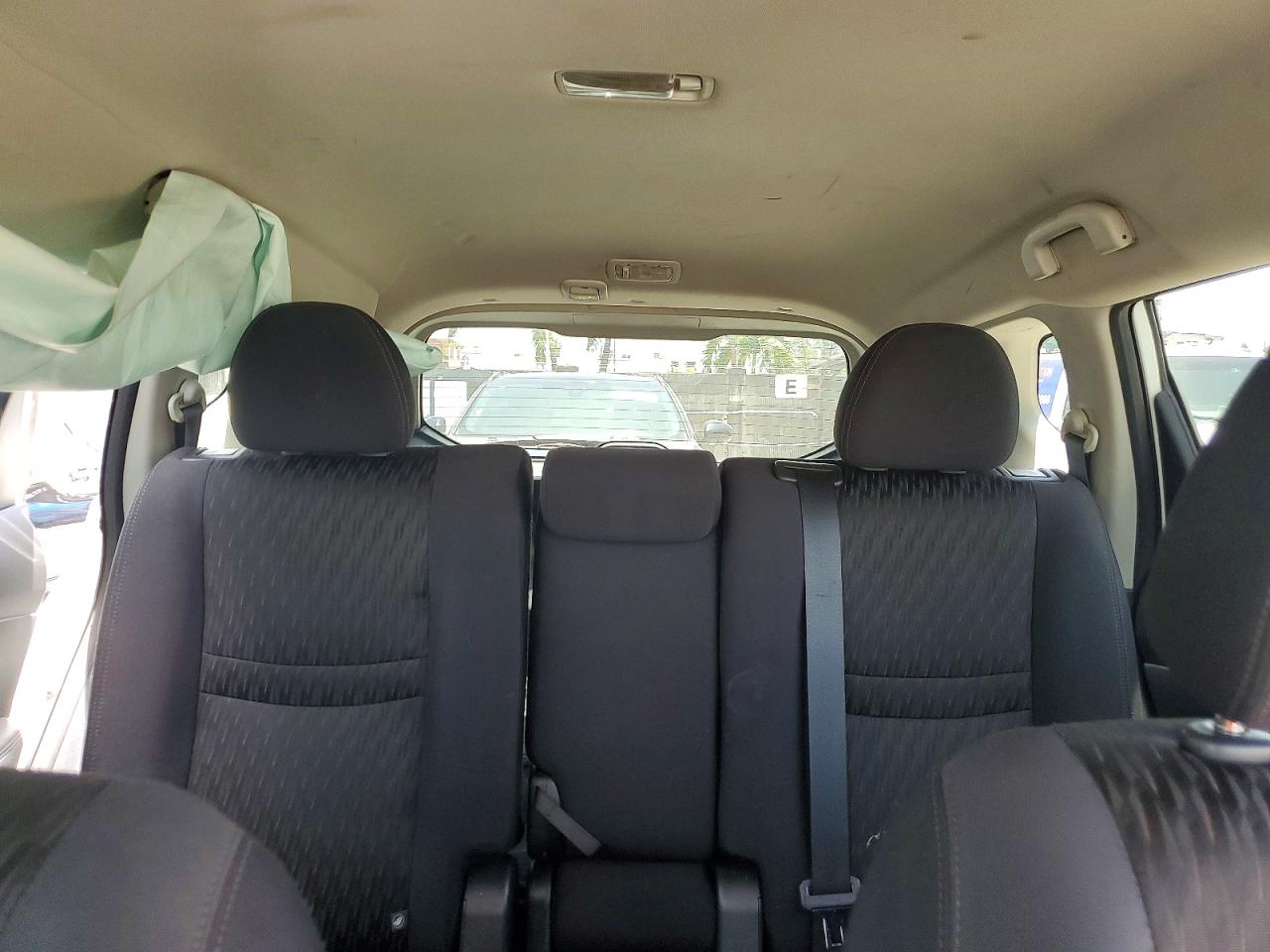 2019 Nissan Rogue S White vin: 5N1AT2MT2KC796534