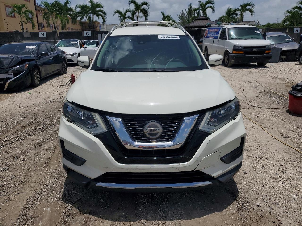 2019 Nissan Rogue S White vin: 5N1AT2MT2KC796534
