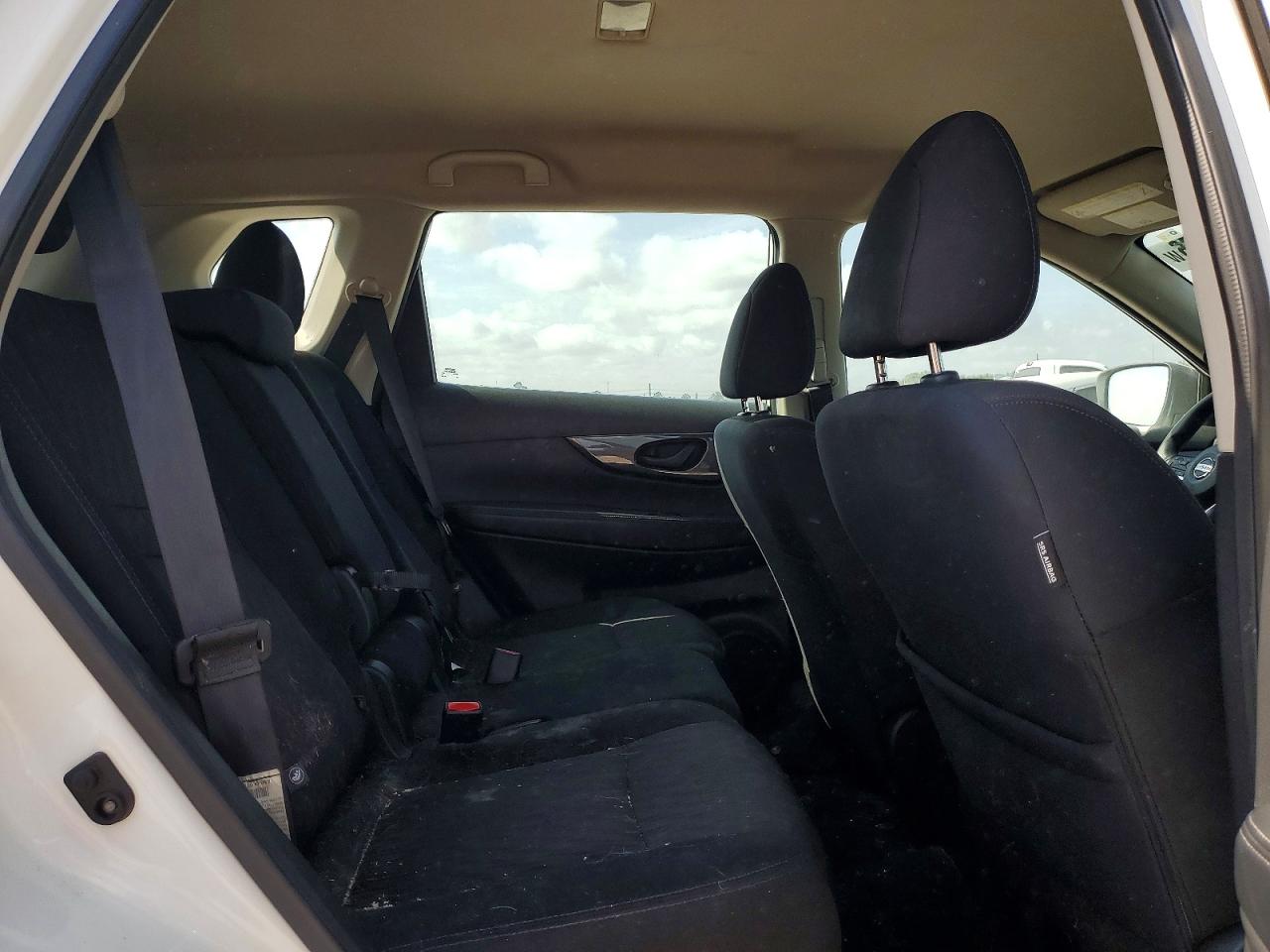 2020 Nissan Rogue S White vin: 5N1AT2MT2LC806108