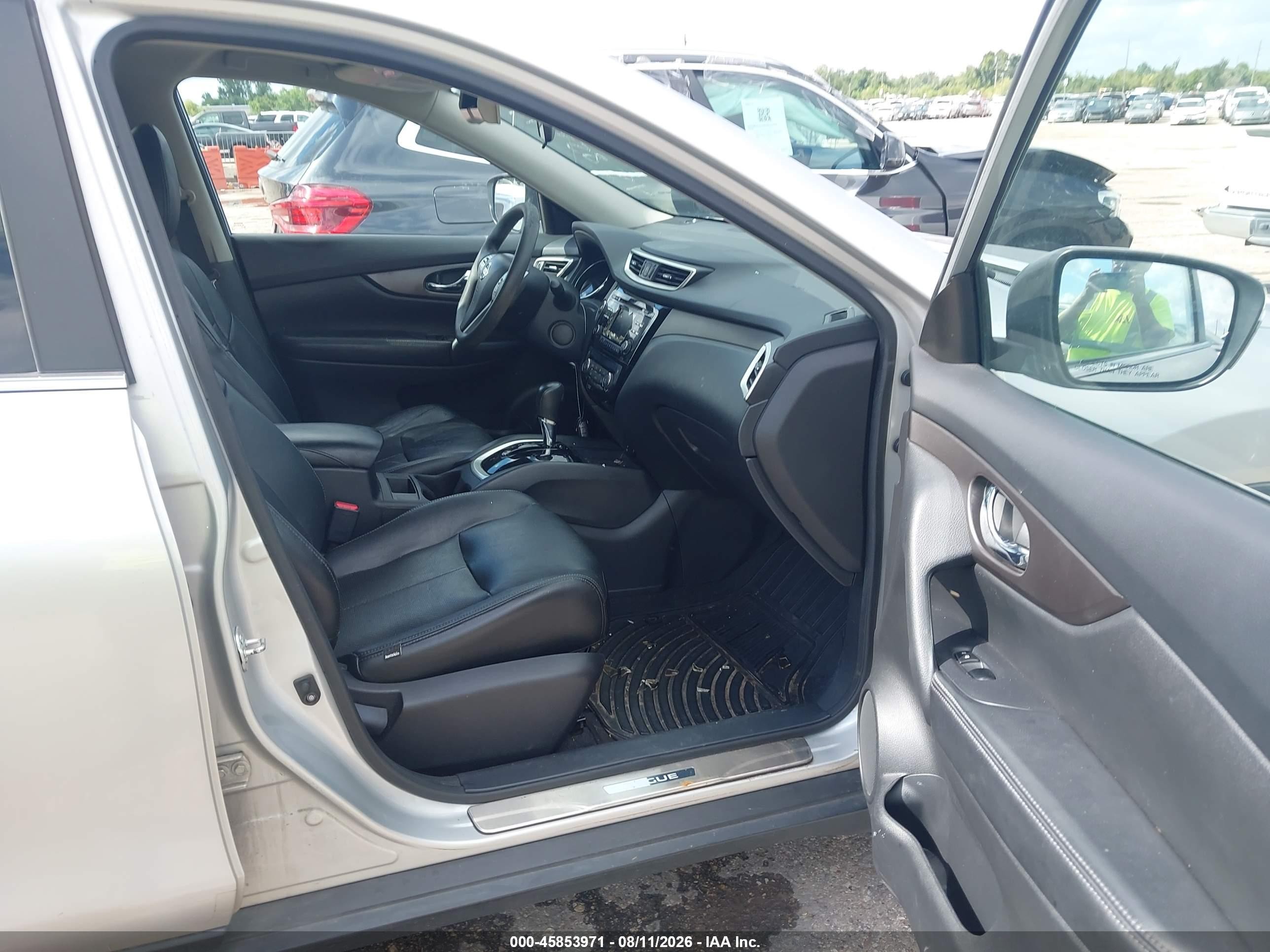 2014 Nissan Rogue Sv Silver vin: 5N1AT2MT3EC797163