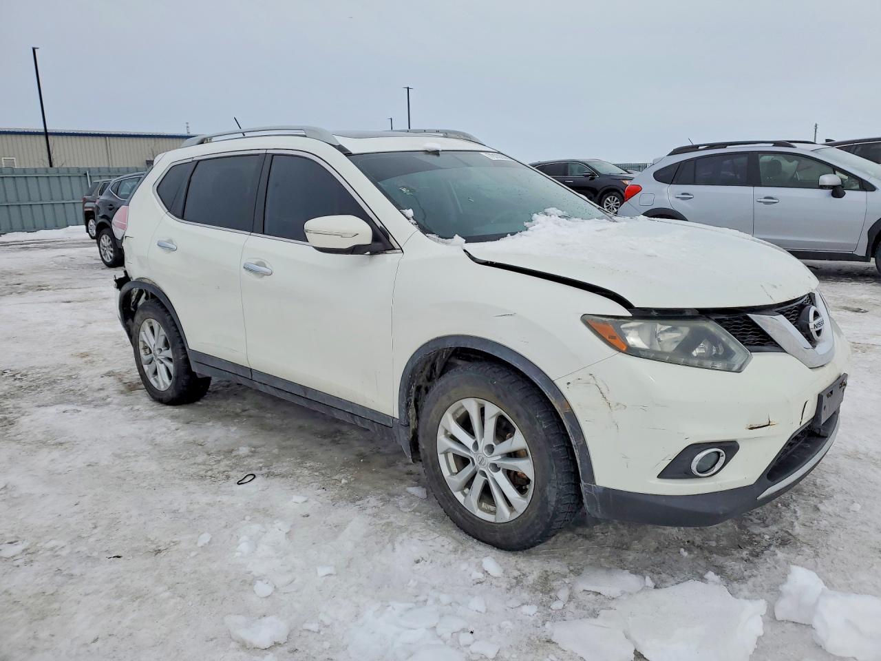 2014 Nissan Rogue S Белый vin: 5N1AT2MT3EC798264