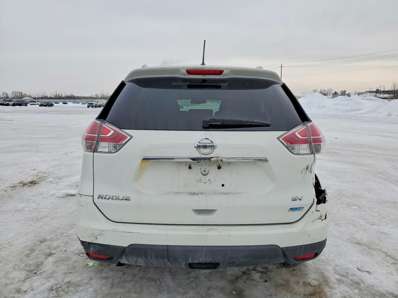 2014 Nissan Rogue S Белый vin: 5N1AT2MT3EC798264