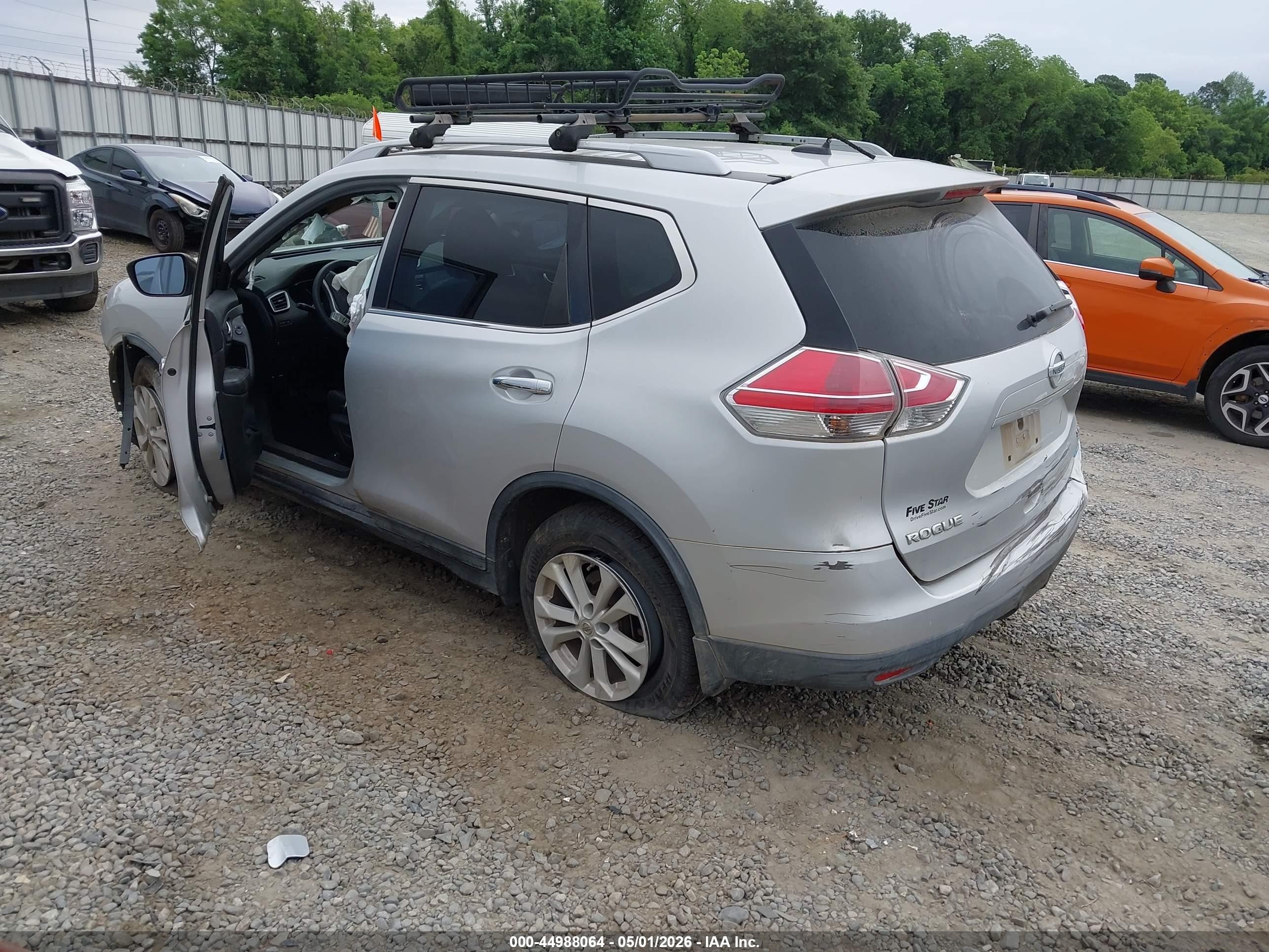 2014 Nissan Rogue Sv Silver vin: 5N1AT2MT3EC813393