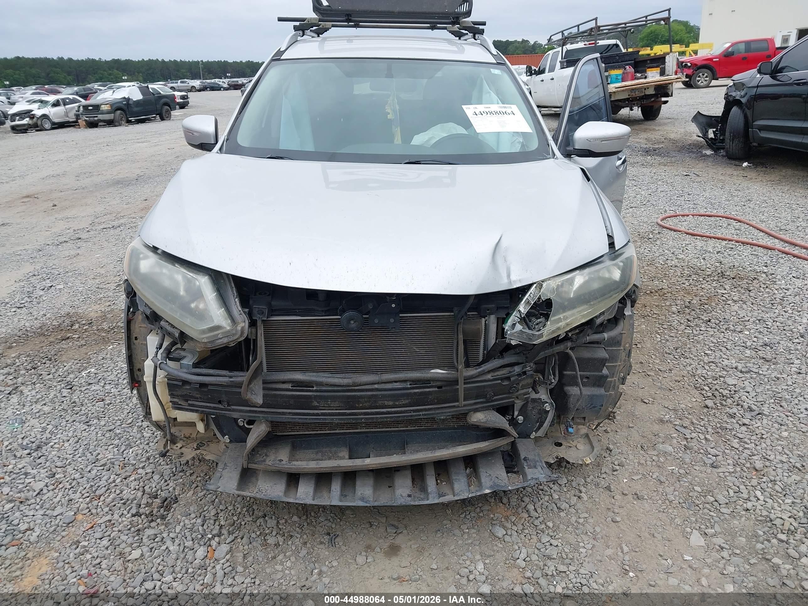 2014 Nissan Rogue Sv Silver vin: 5N1AT2MT3EC813393