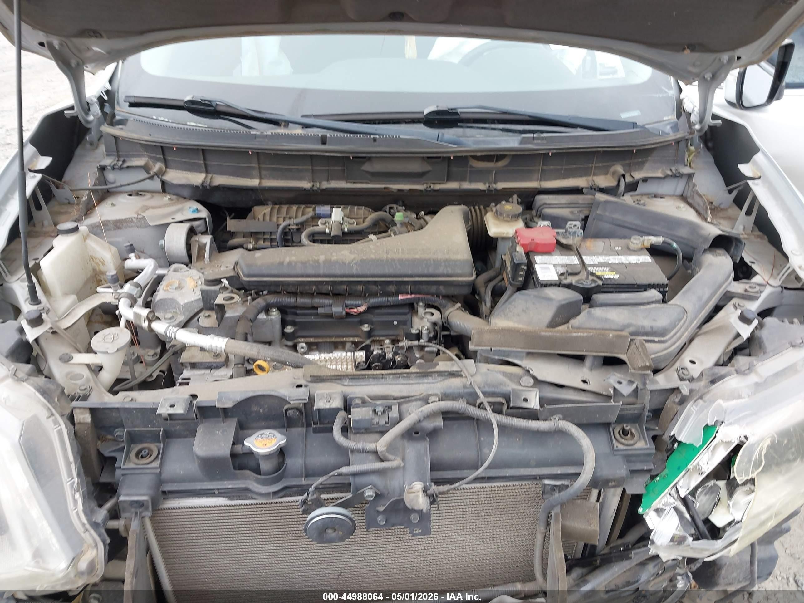 2014 Nissan Rogue Sv Silver vin: 5N1AT2MT3EC813393