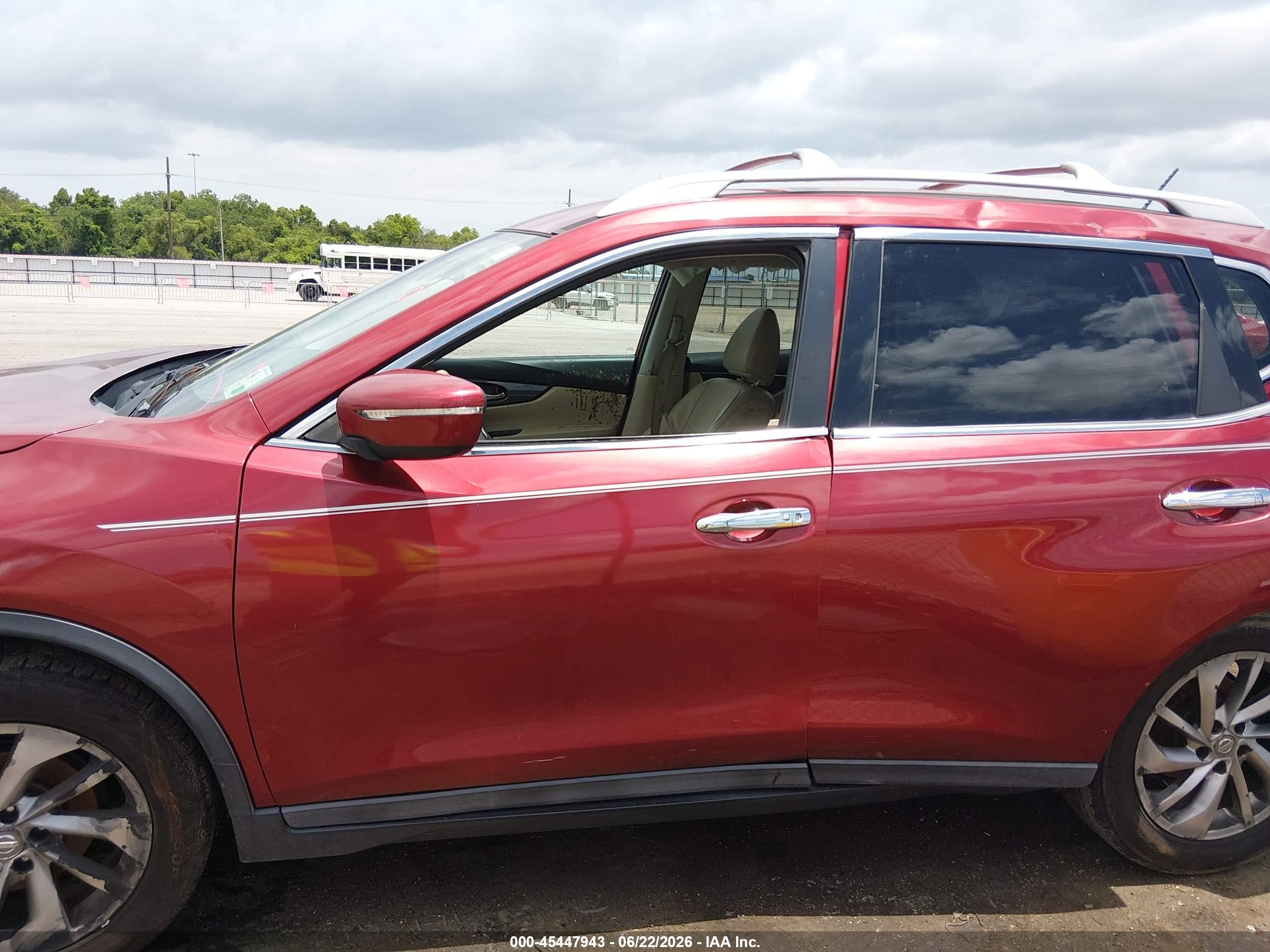 2015 Nissan Rogue Sl Red vin: 5N1AT2MT3FC764875