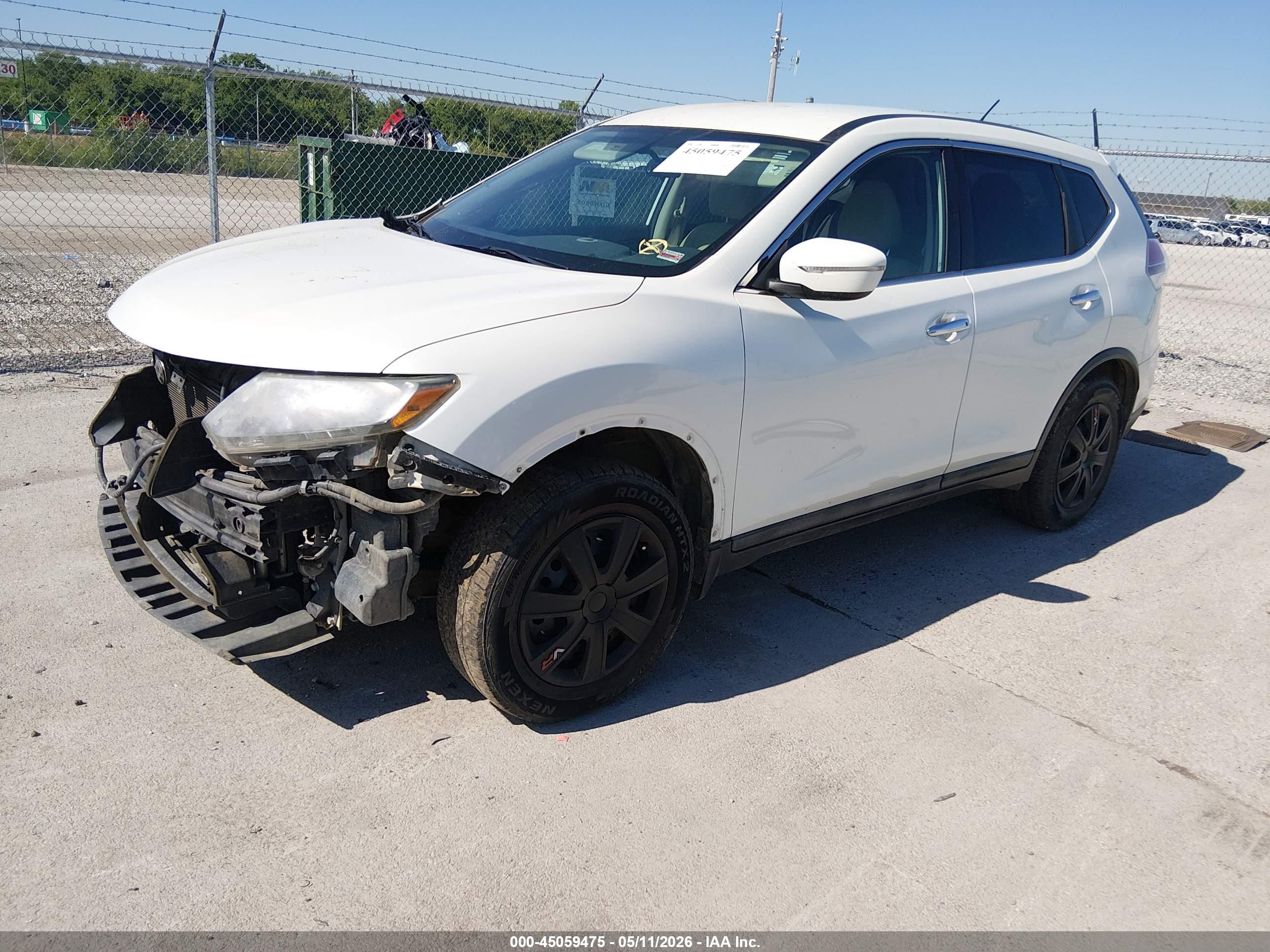 2015 Nissan Rogue S White vin: 5N1AT2MT3FC778890