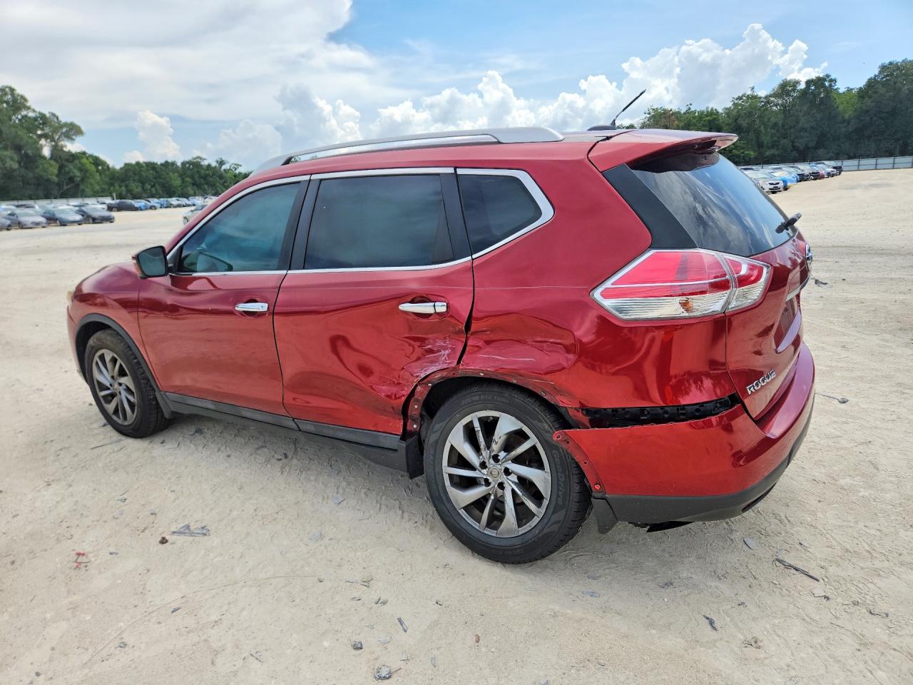2015 Nissan Rogue Sl Red vin: 5N1AT2MT3FC853667
