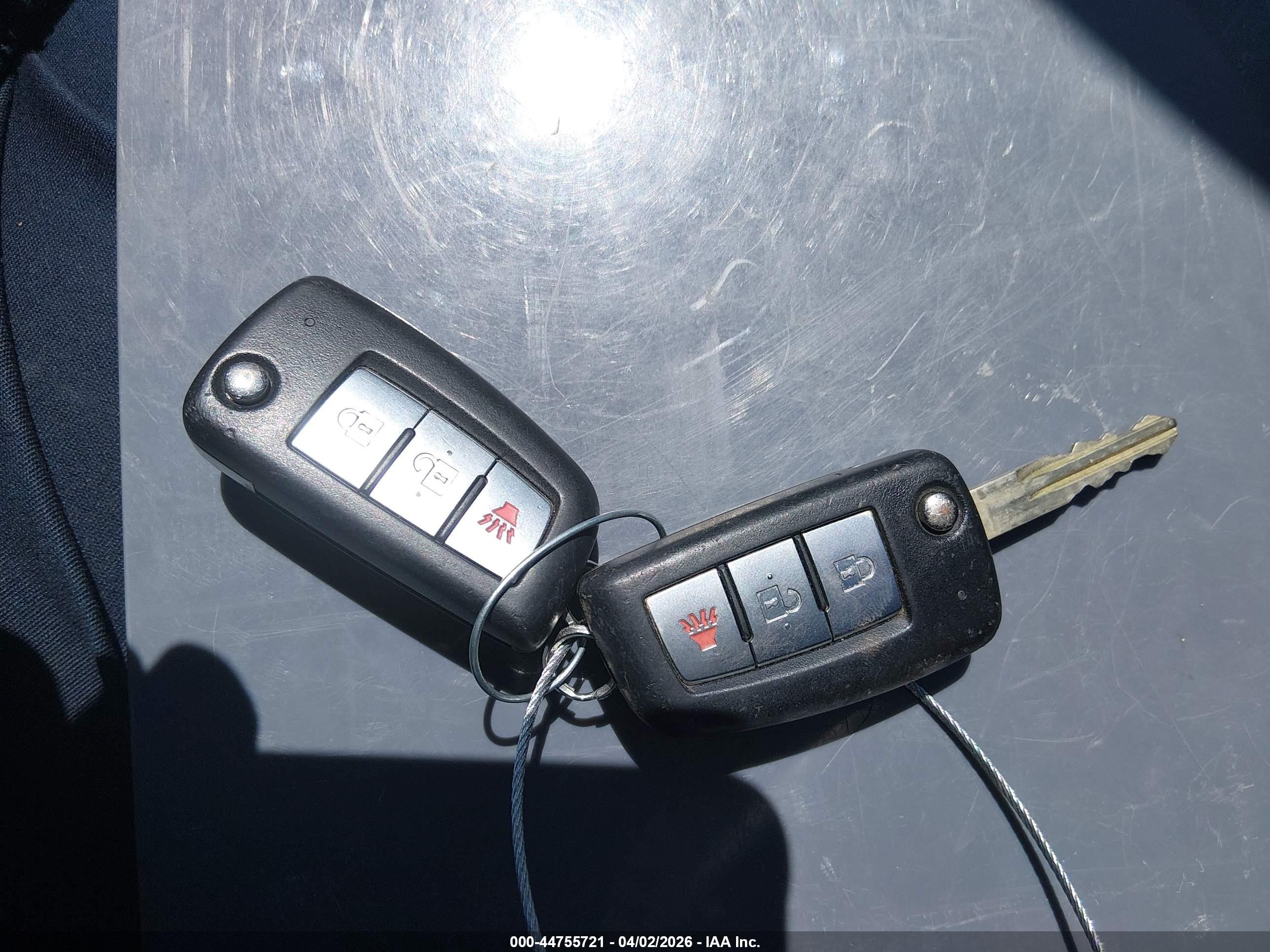 2015 Nissan Rogue S White vin: 5N1AT2MT3FC858867